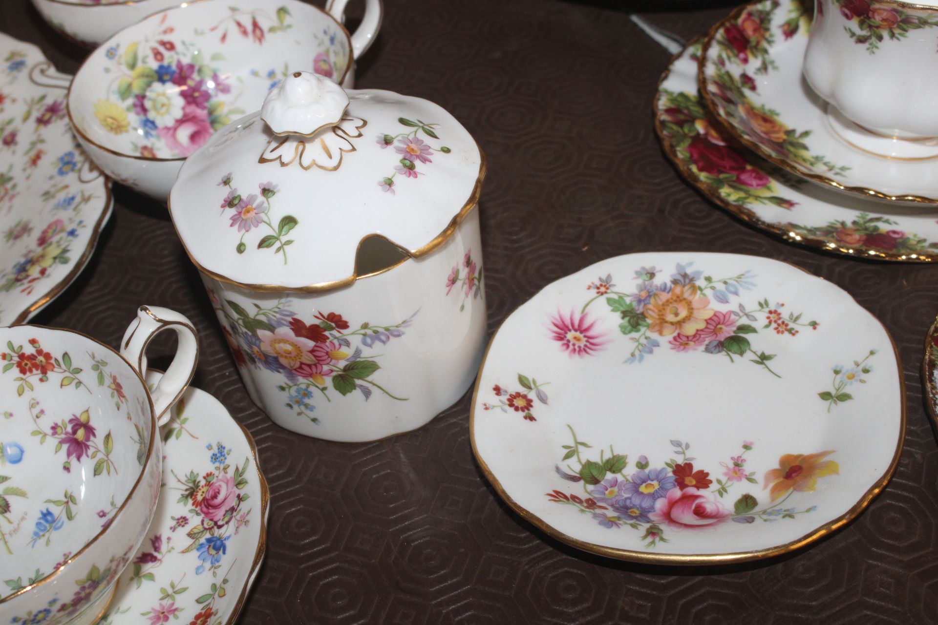 A late Victorian floral decorated tea set decorate - Image 5 of 6