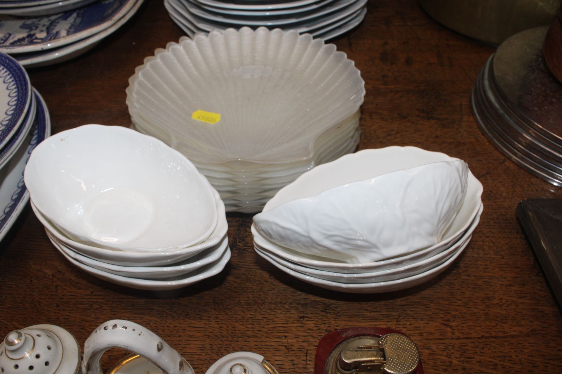 Seven Limoges porcelain fish plates; a collection - Image 7 of 12