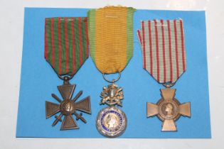 Three WWI French medals for bravery