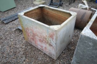 A galvanised water tank measuring approx. 21" x 28