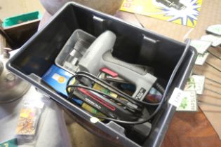 A Rapesco Master nail gun to fit staples 15/30mm,