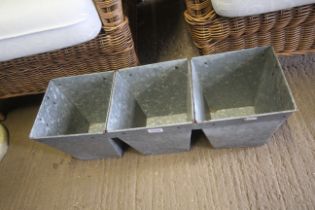 A galvanised three section planter (177)