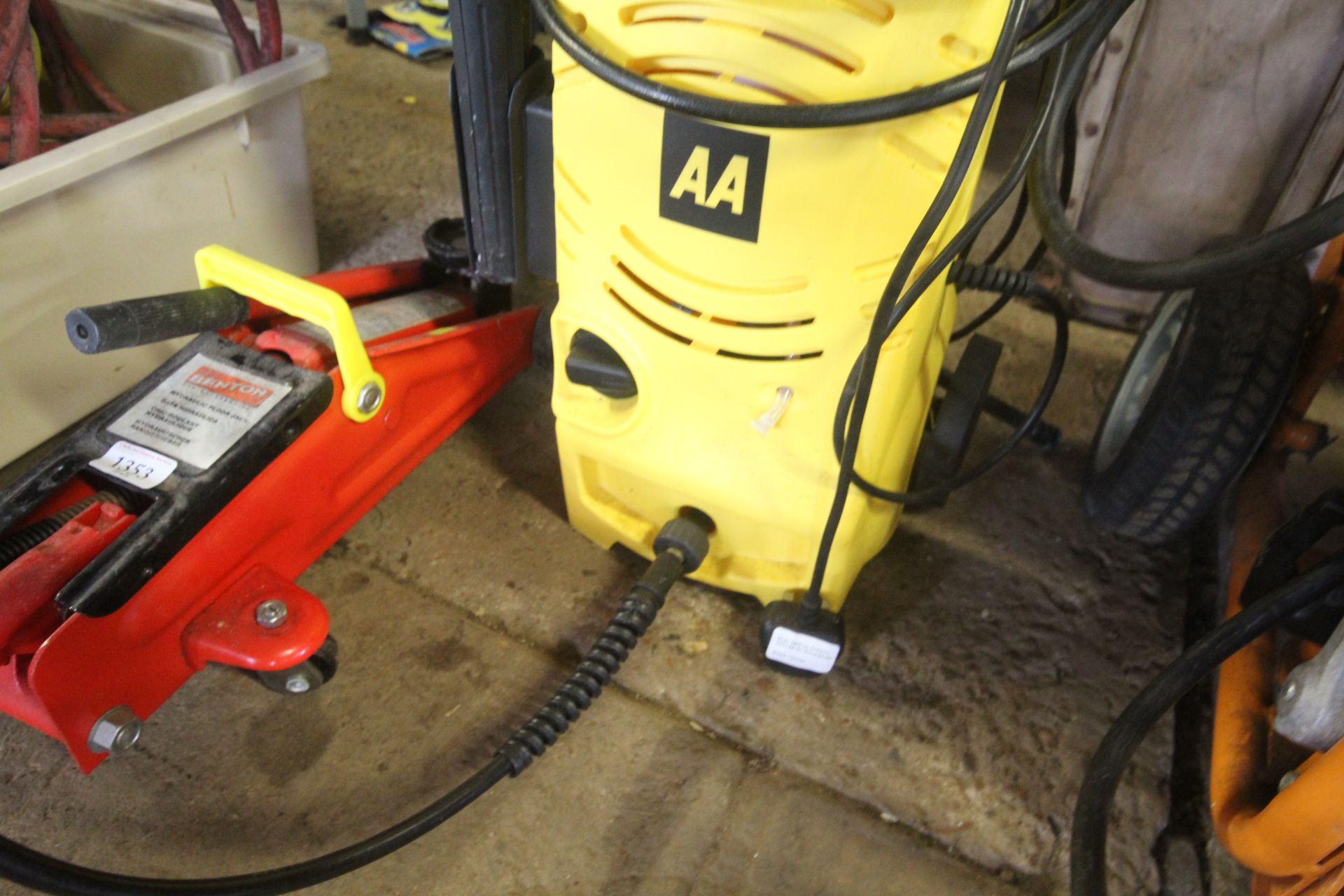 An AA 240 volt electric pressure washer with lance - Image 3 of 3