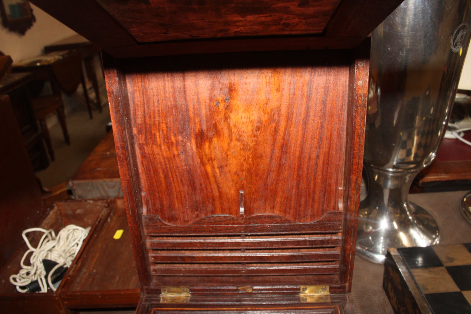 A rosewood and brass mounted travelling toilet box - Image 9 of 16