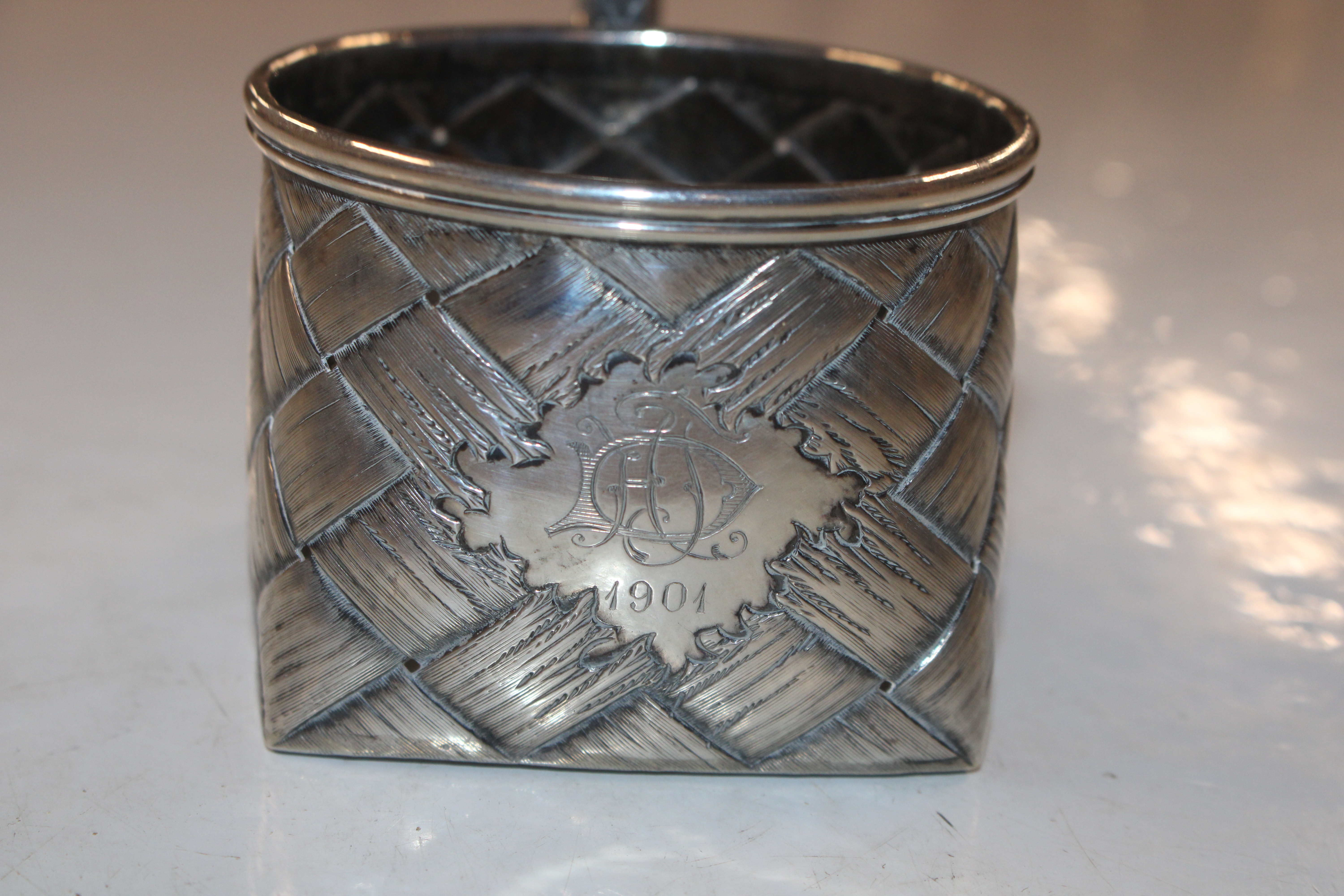 A Russian silver basket weave cup holder approx. 3 - Image 3 of 10