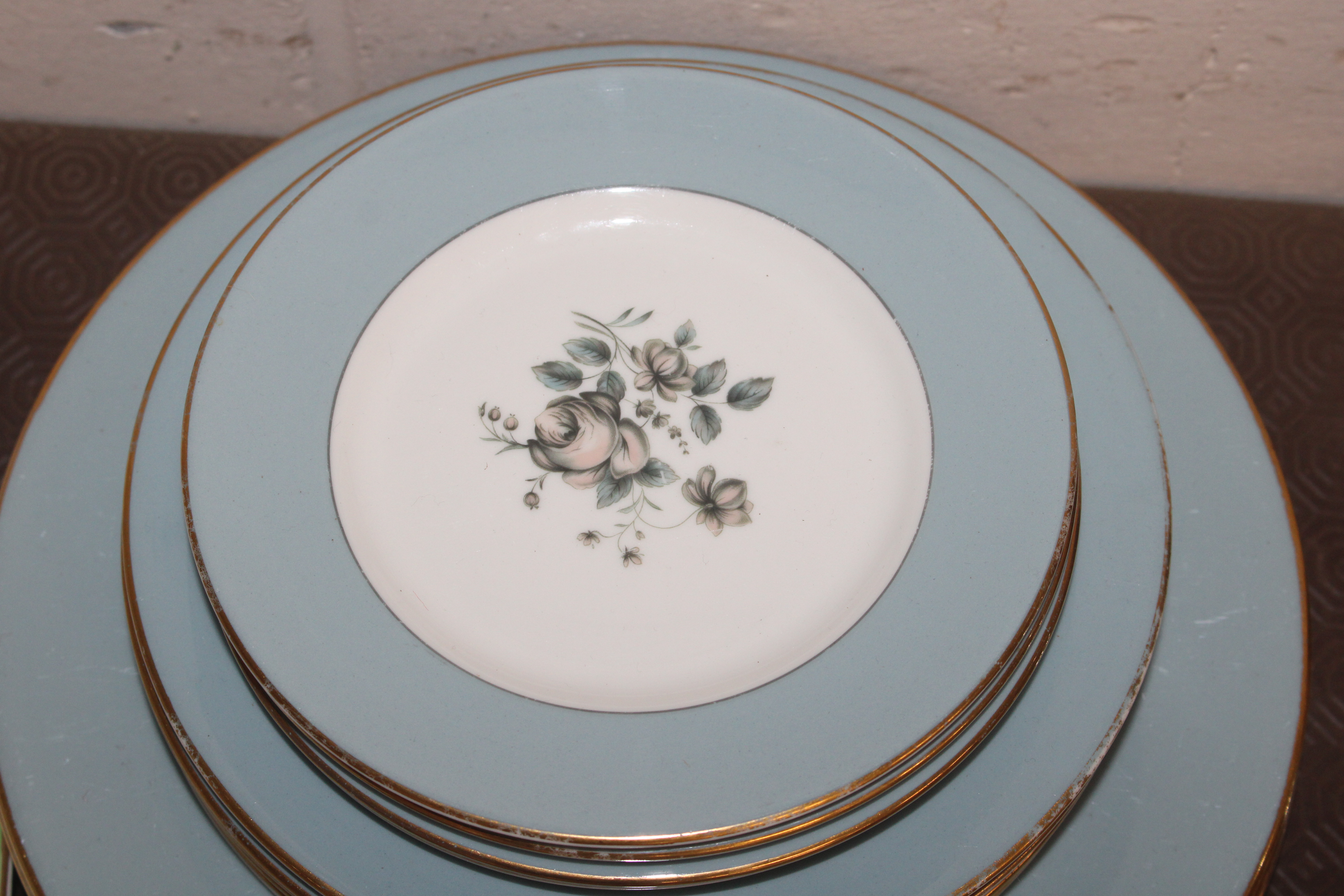 A Royal Doulton "Glamis Thistle" decorated tea / - Image 7 of 8