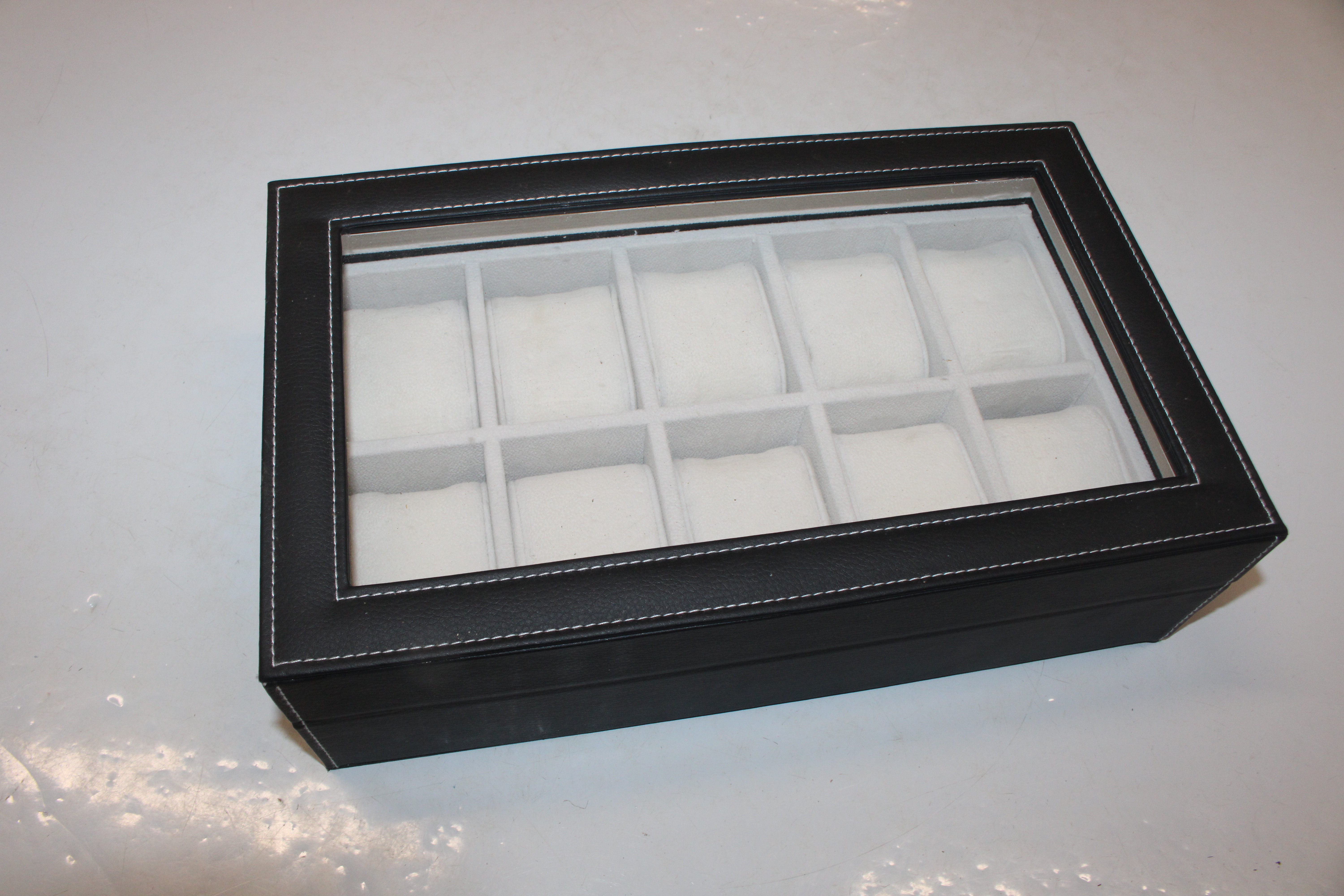 A ten compartment watch case - Image 3 of 3