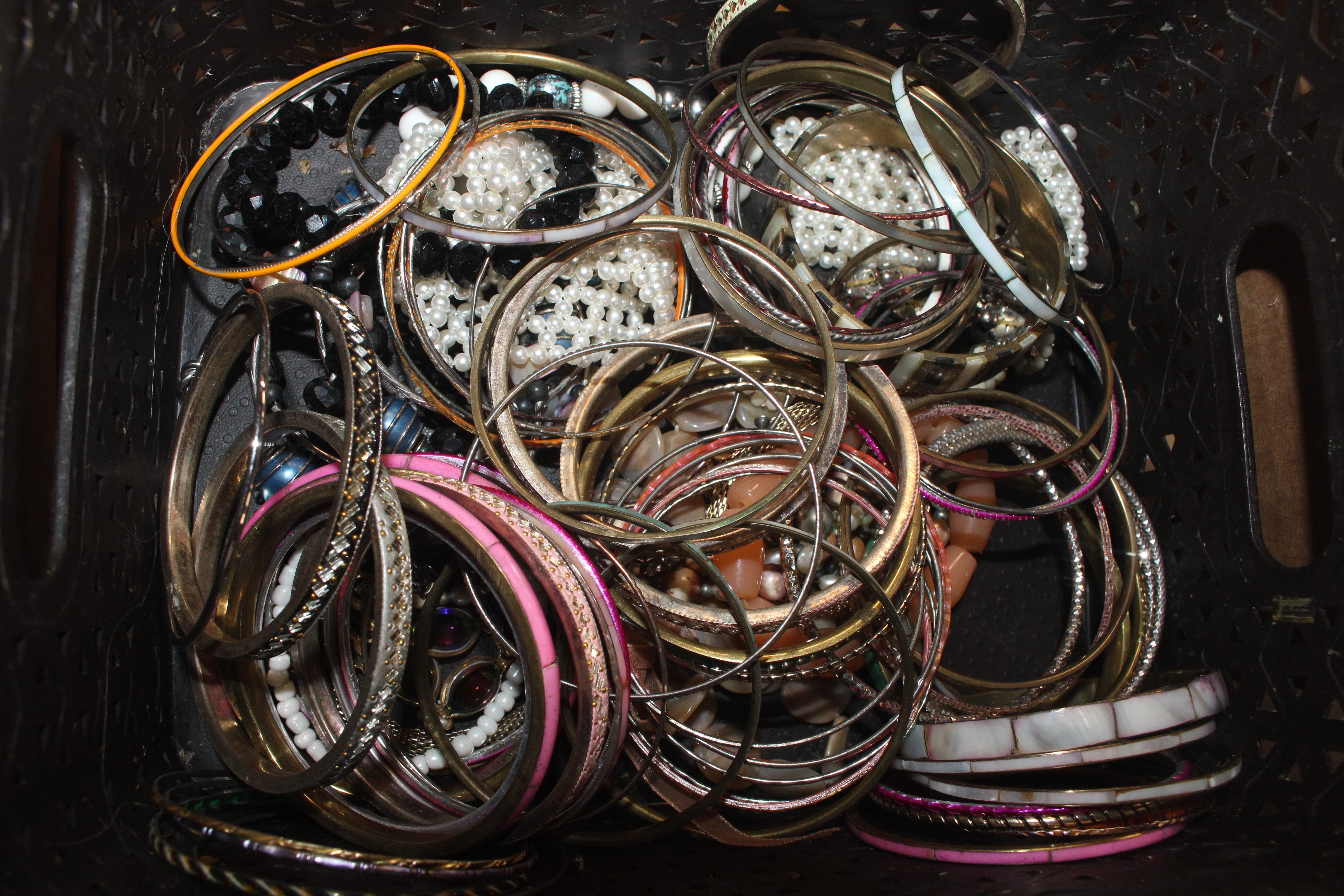 A box of costume jewellery to include bangles, dre - Image 2 of 3