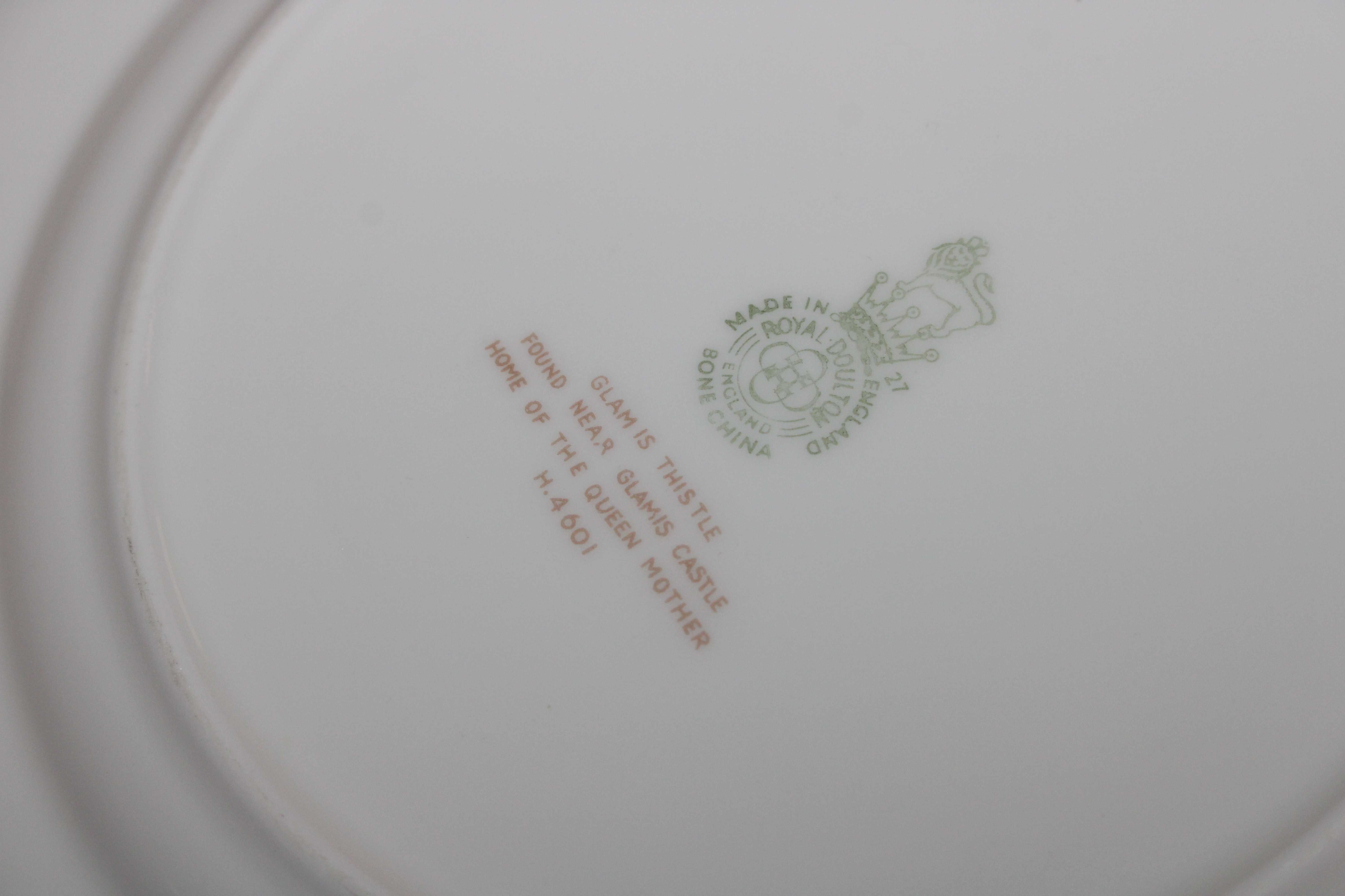 A Royal Doulton "Glamis Thistle" decorated tea / - Image 4 of 8