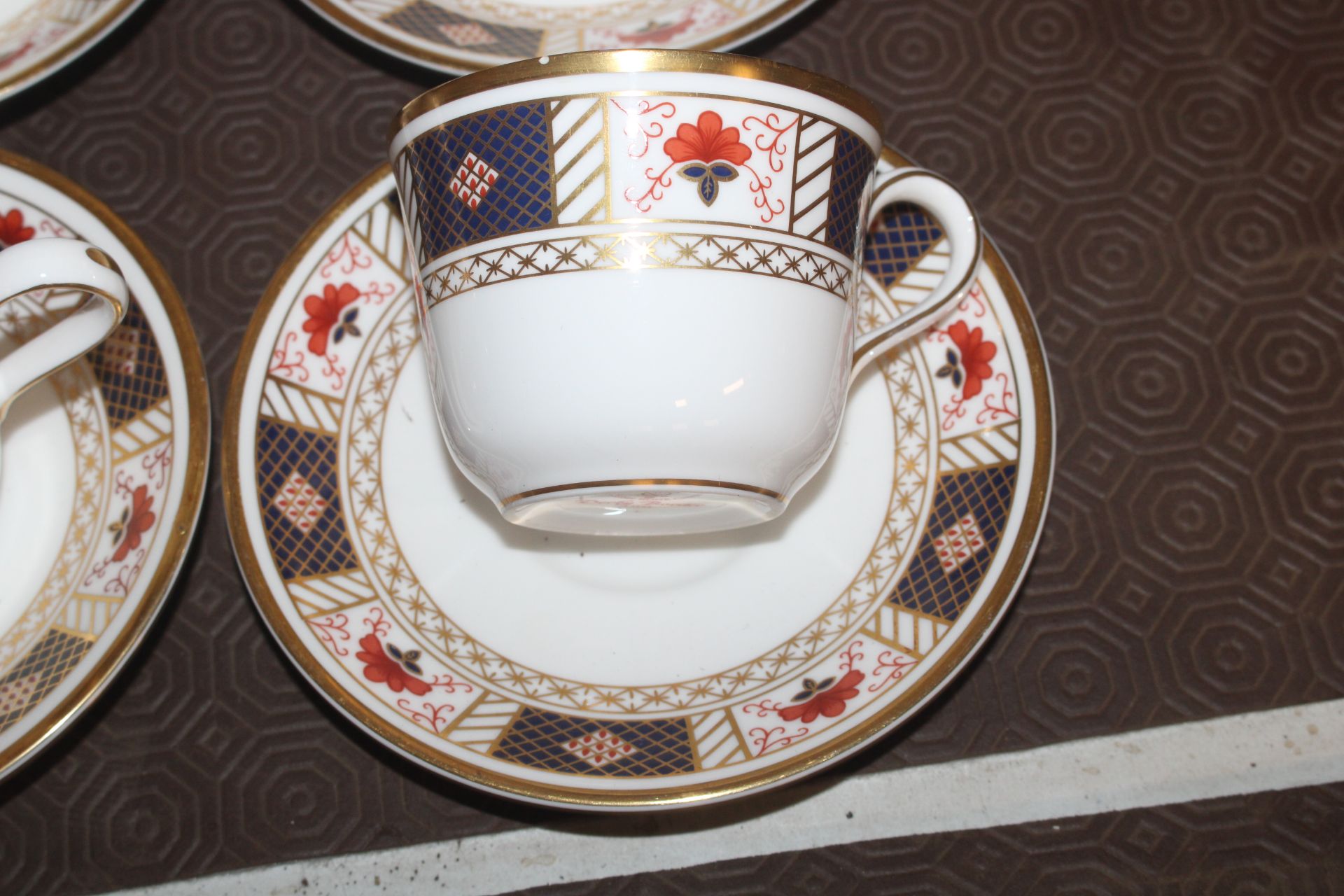 A Royal Crown Derby "Derby Border" pattern tea set - Image 2 of 5