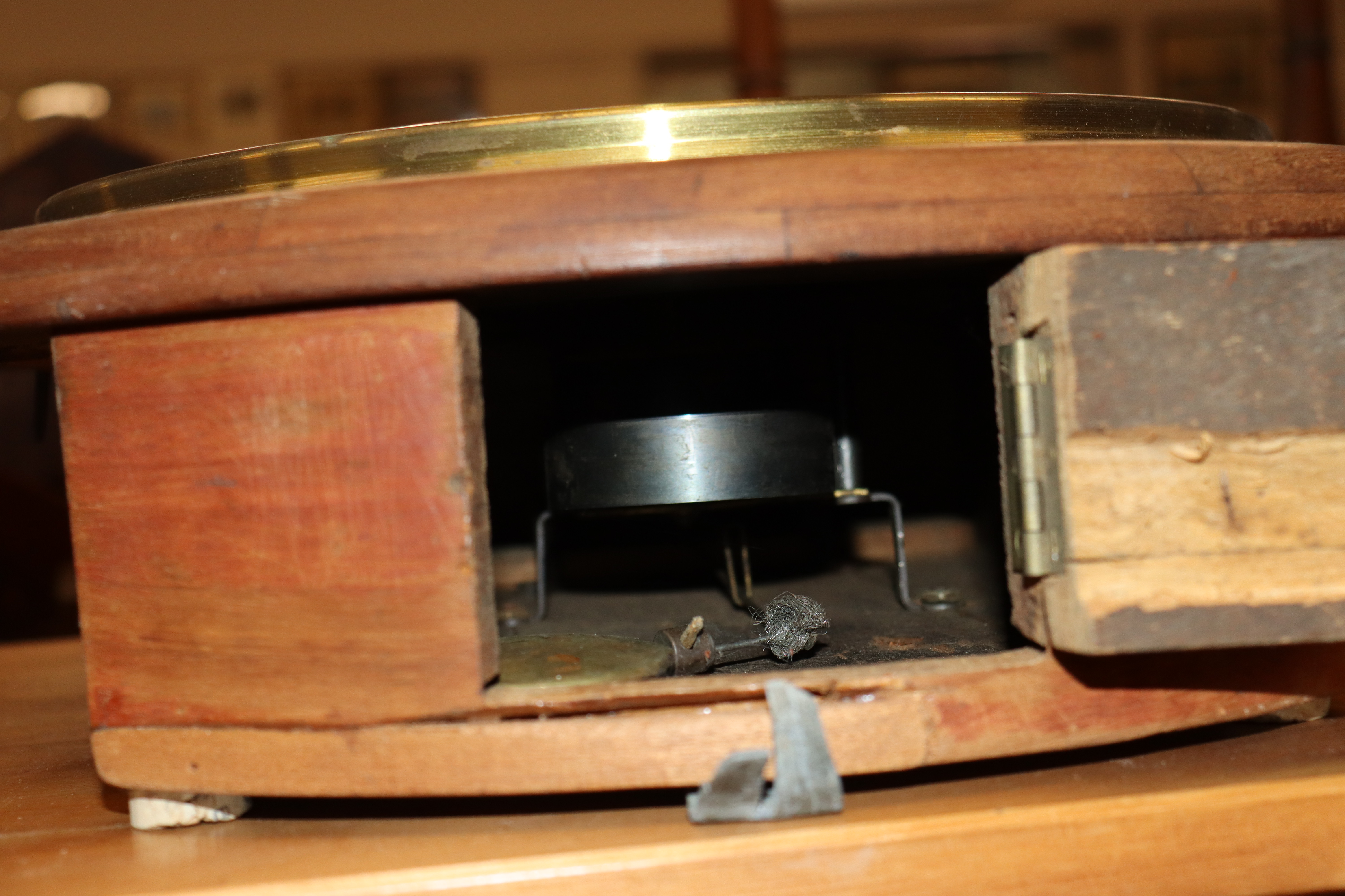 A mahogany cased wall clock with Roman numeral pai - Image 2 of 2