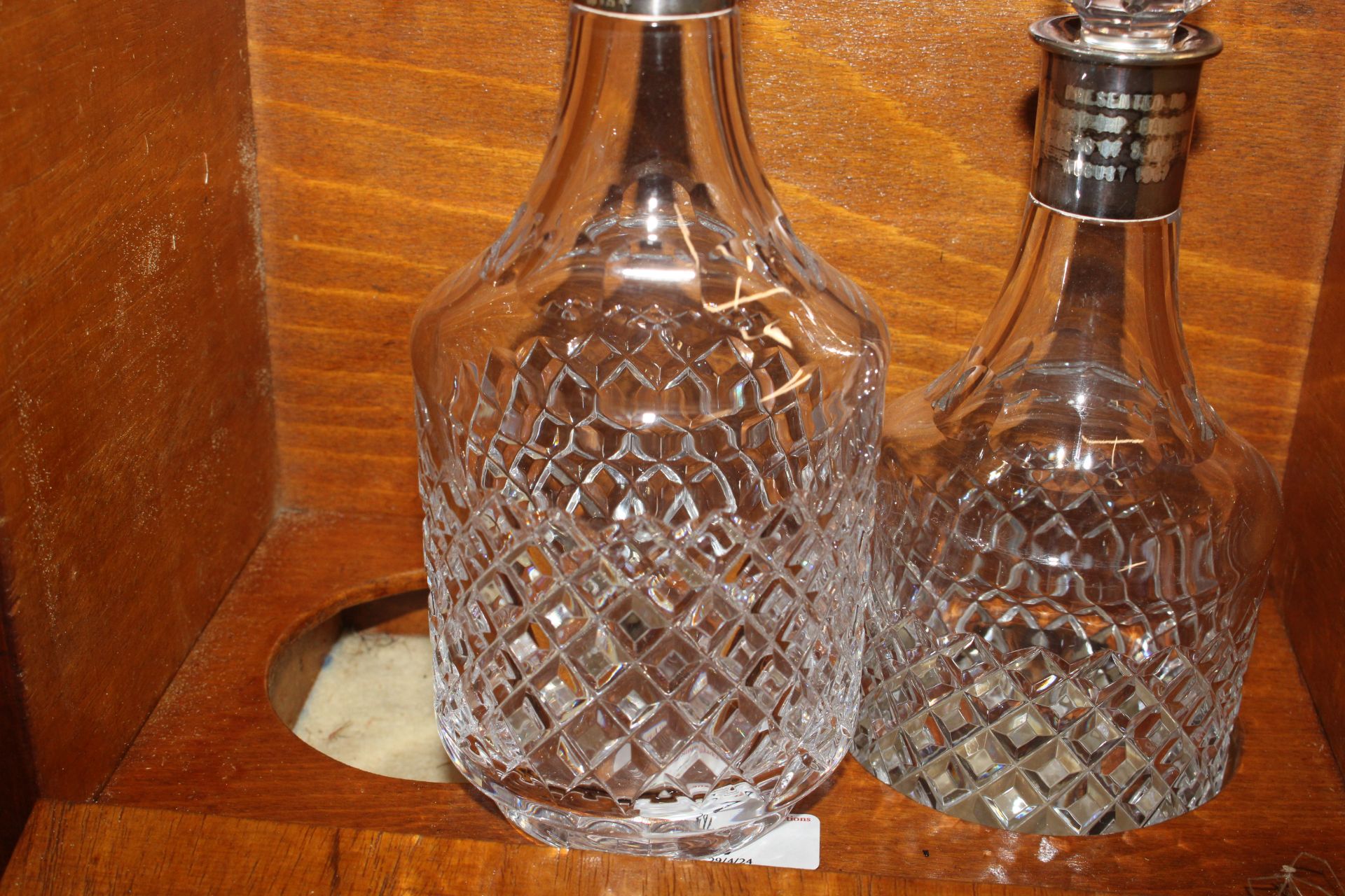 A wooden cased two bottle Tantalus - Image 3 of 8