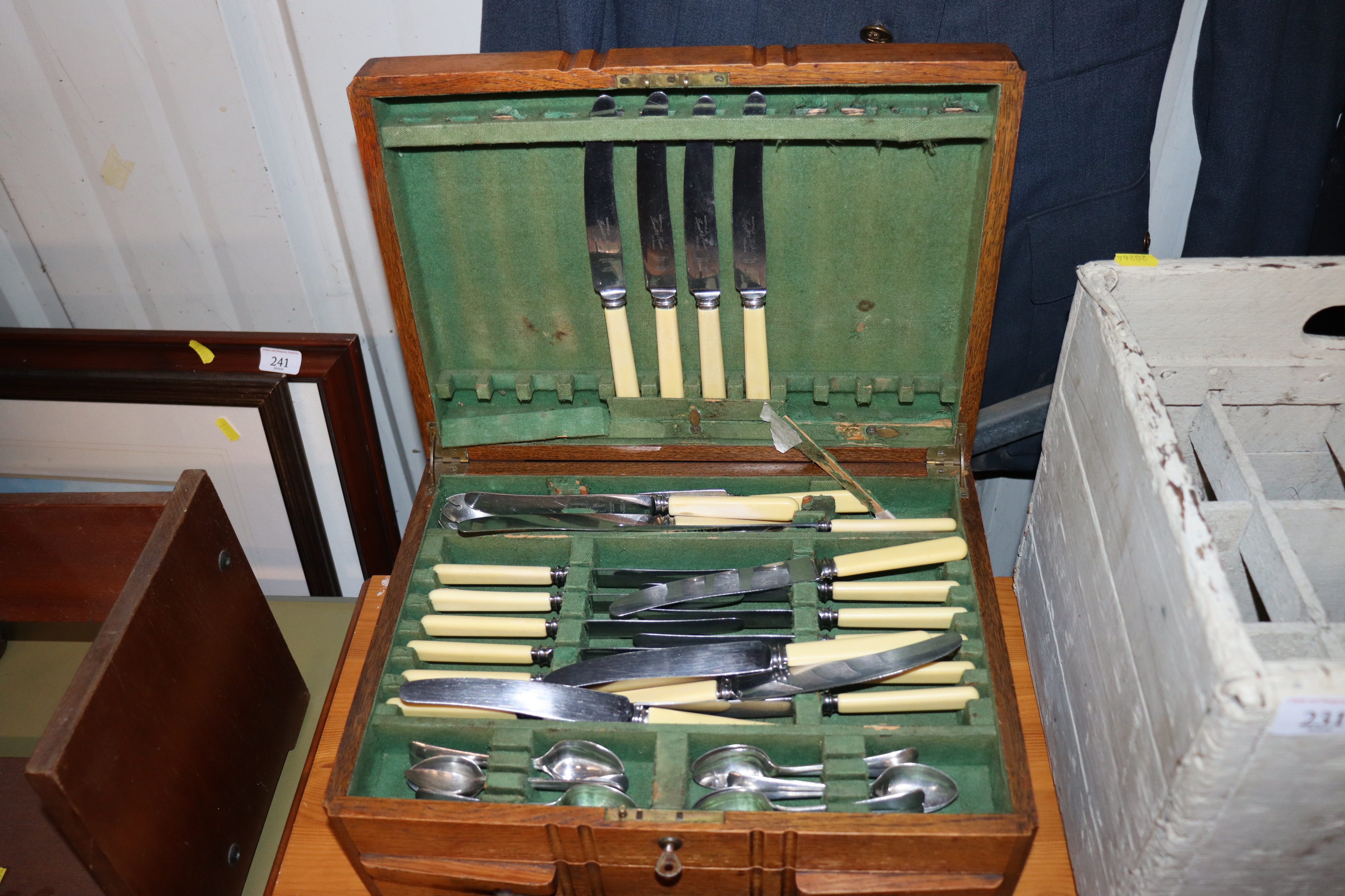 A vintage painted beer crate; an oak cased canteen - Image 2 of 3