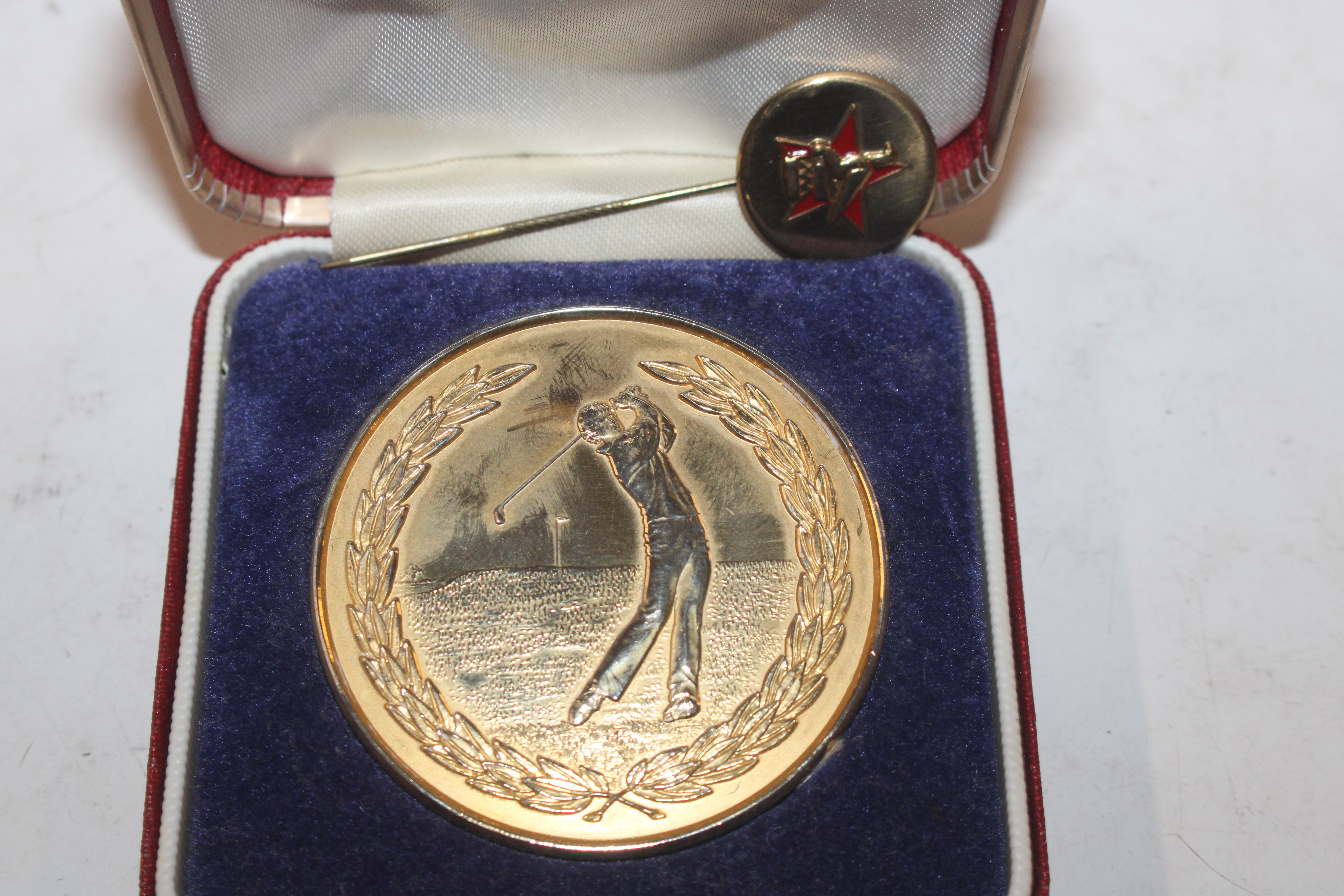 A Diana Princess of Wales memorial coin; a bag of - Image 3 of 5