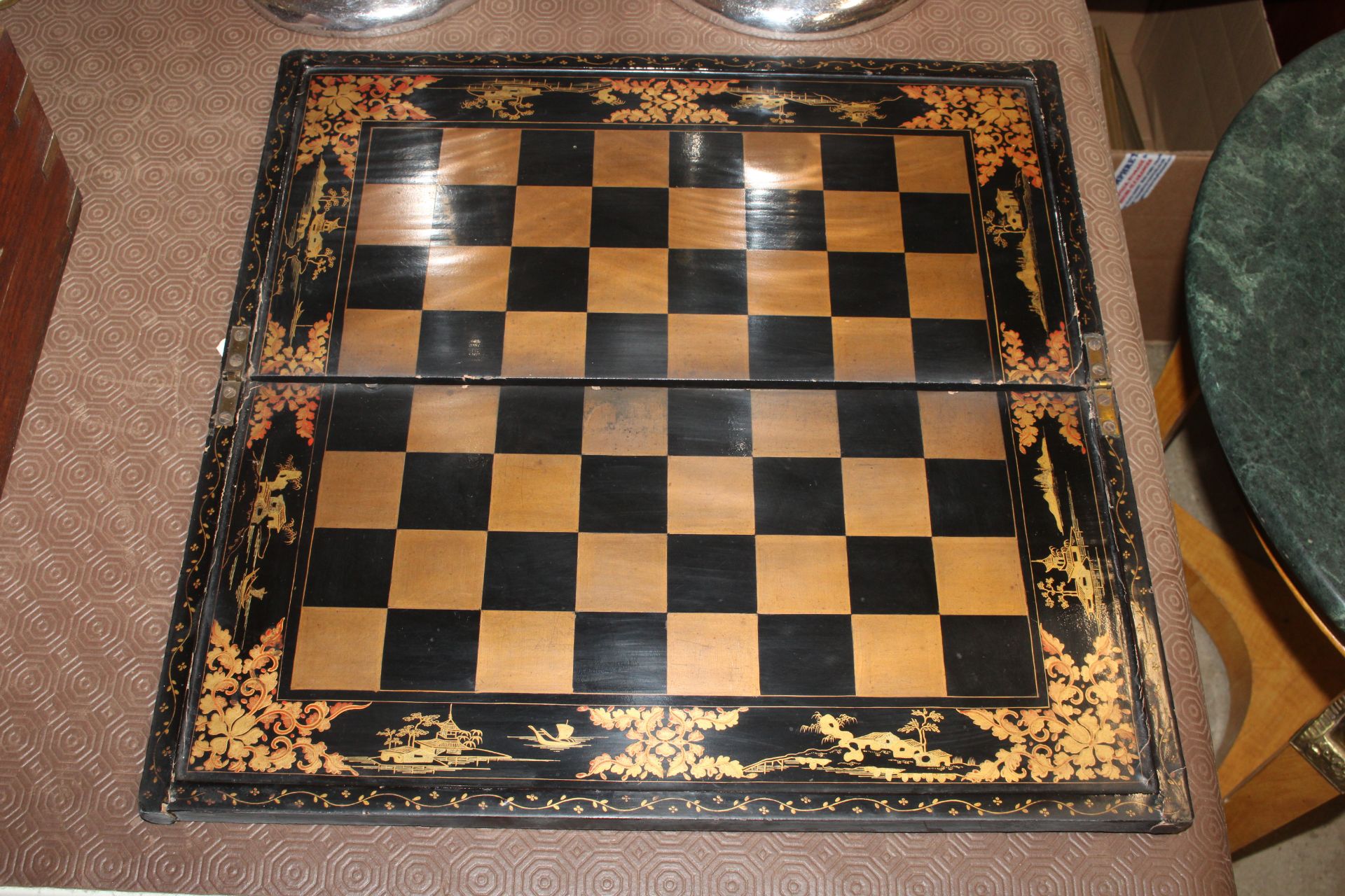 A 19th Century Chinese lacquered folding backgammo - Image 4 of 14