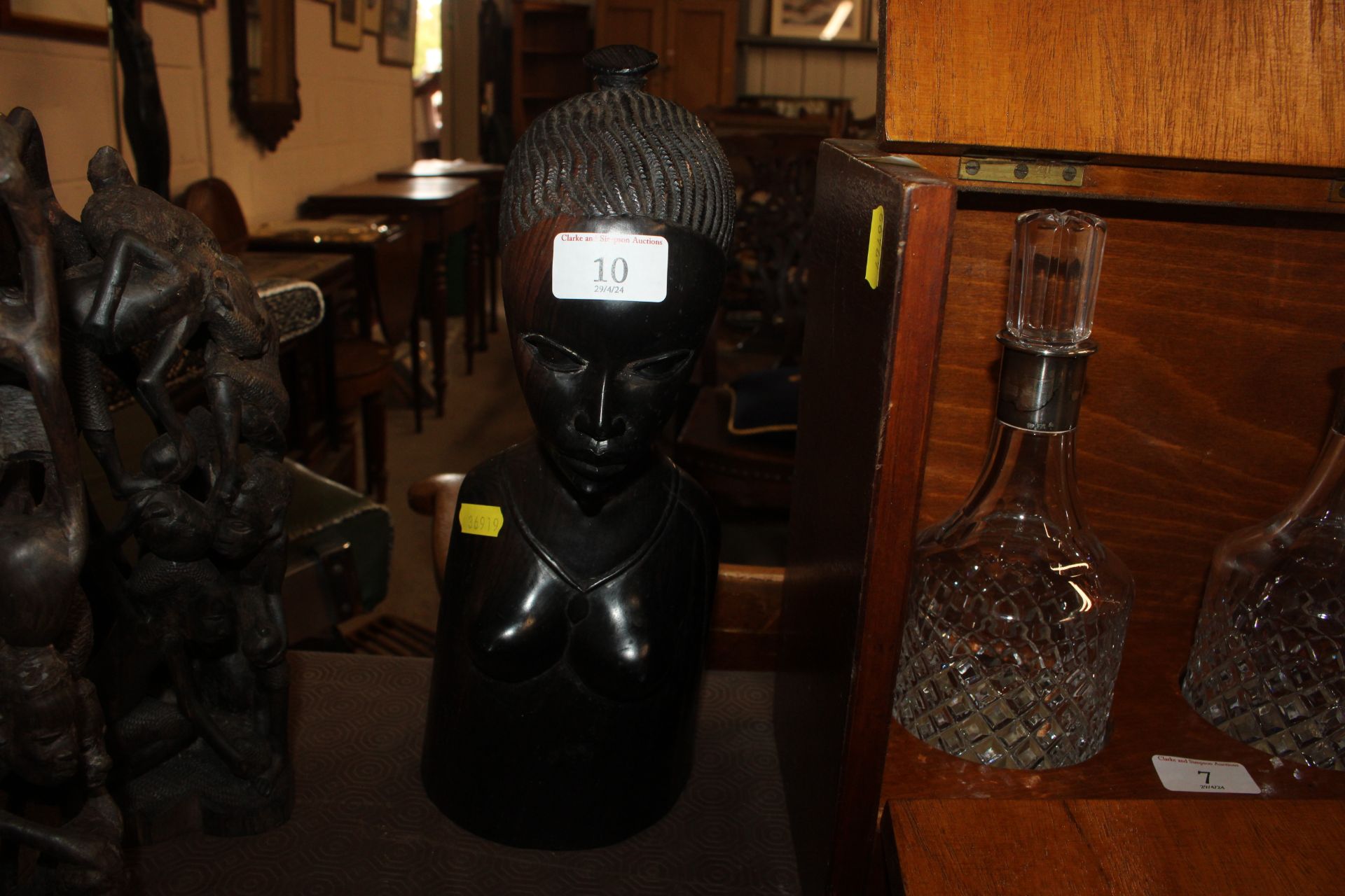 A carved hardwood African bust of a female and a p - Image 5 of 6