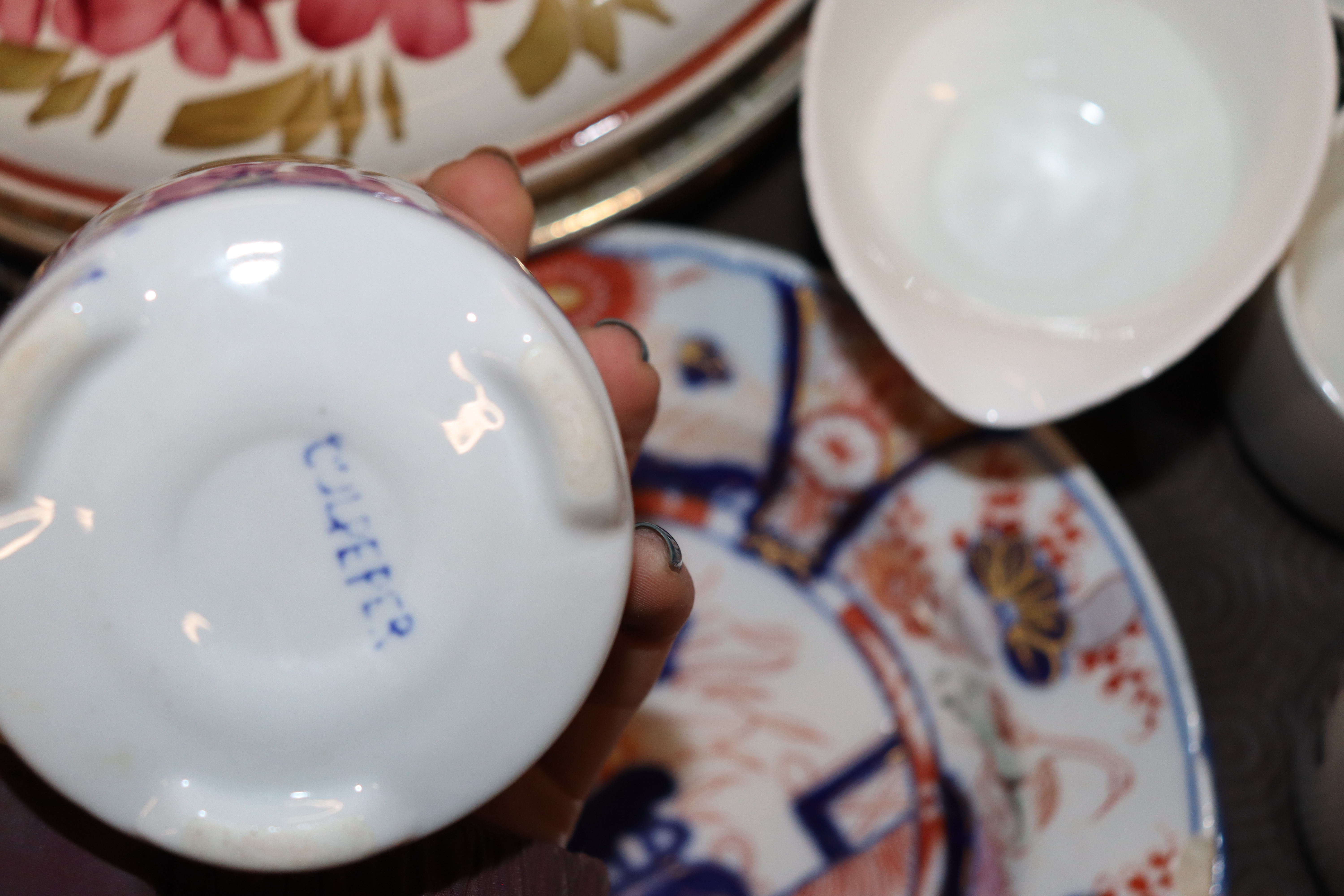 A collection of miscellaneous china to include bar - Image 3 of 6