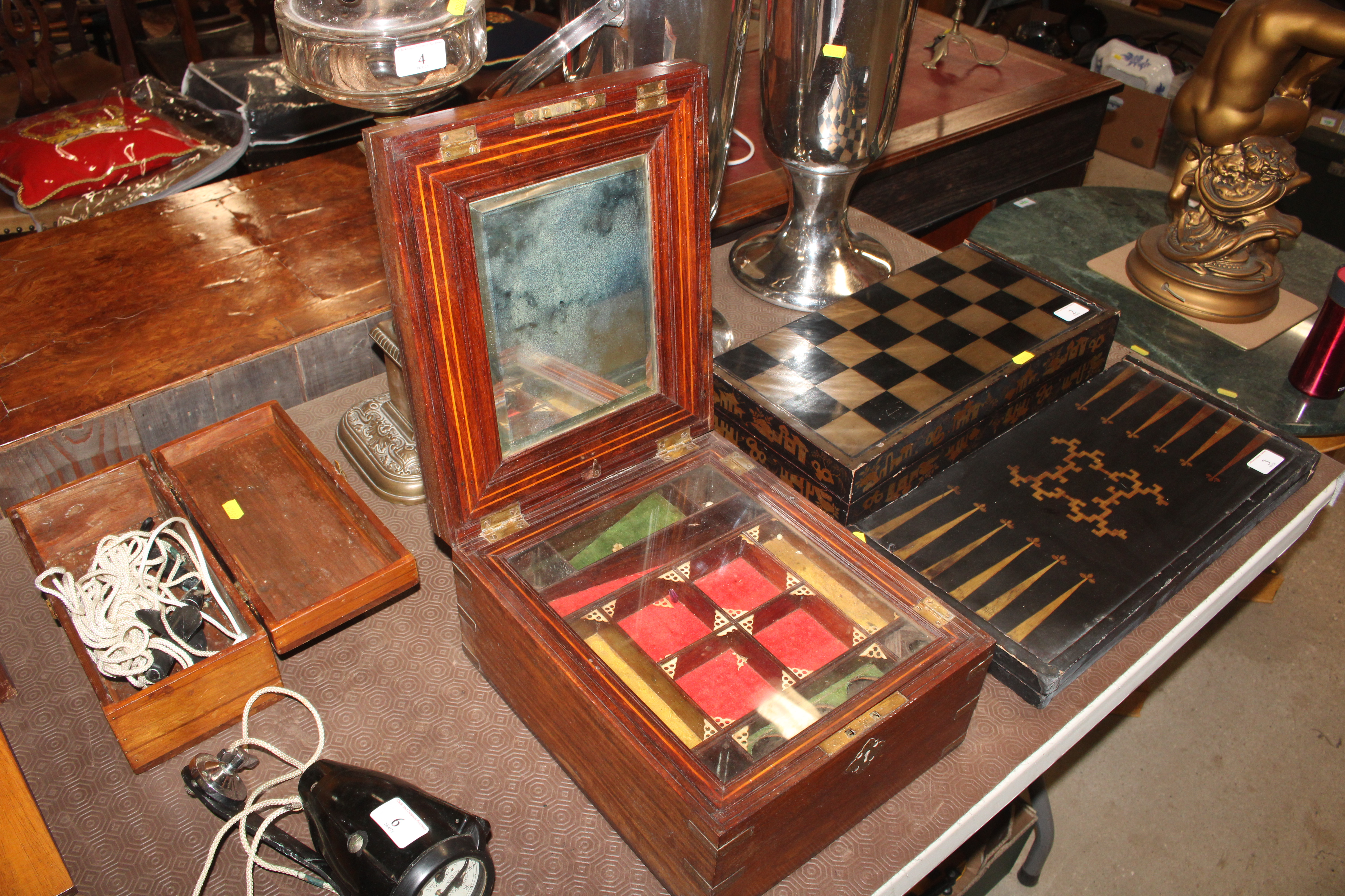 A rosewood and brass mounted travelling toilet box - Image 7 of 16