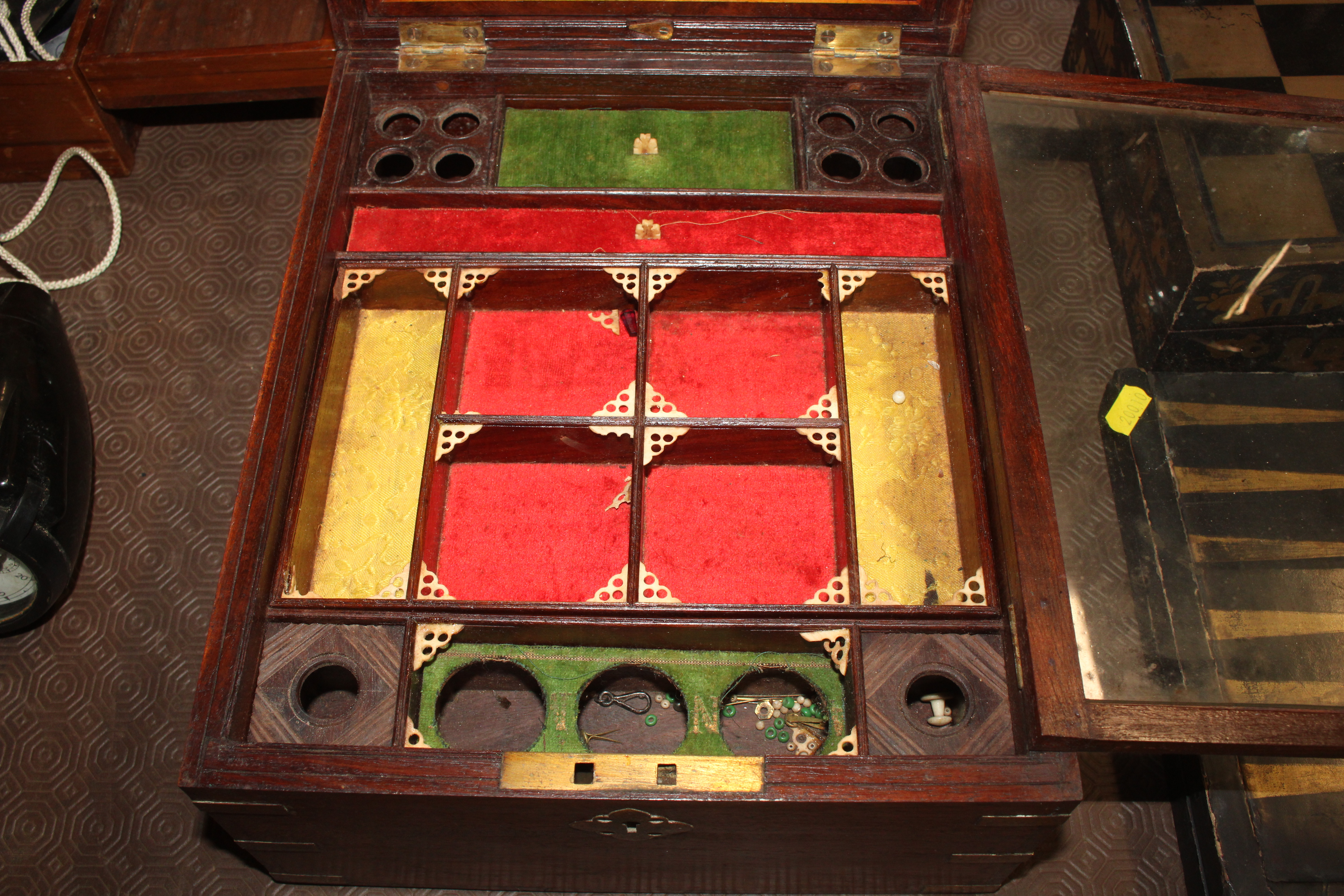 A rosewood and brass mounted travelling toilet box - Image 12 of 16