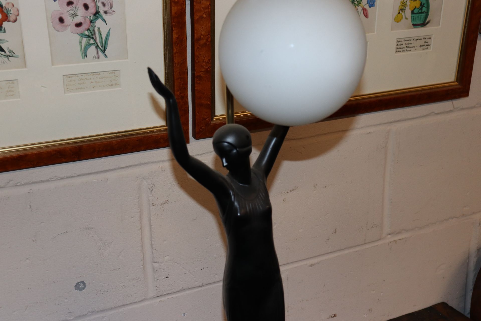 An Art Deco design figural table lamp - Image 3 of 3