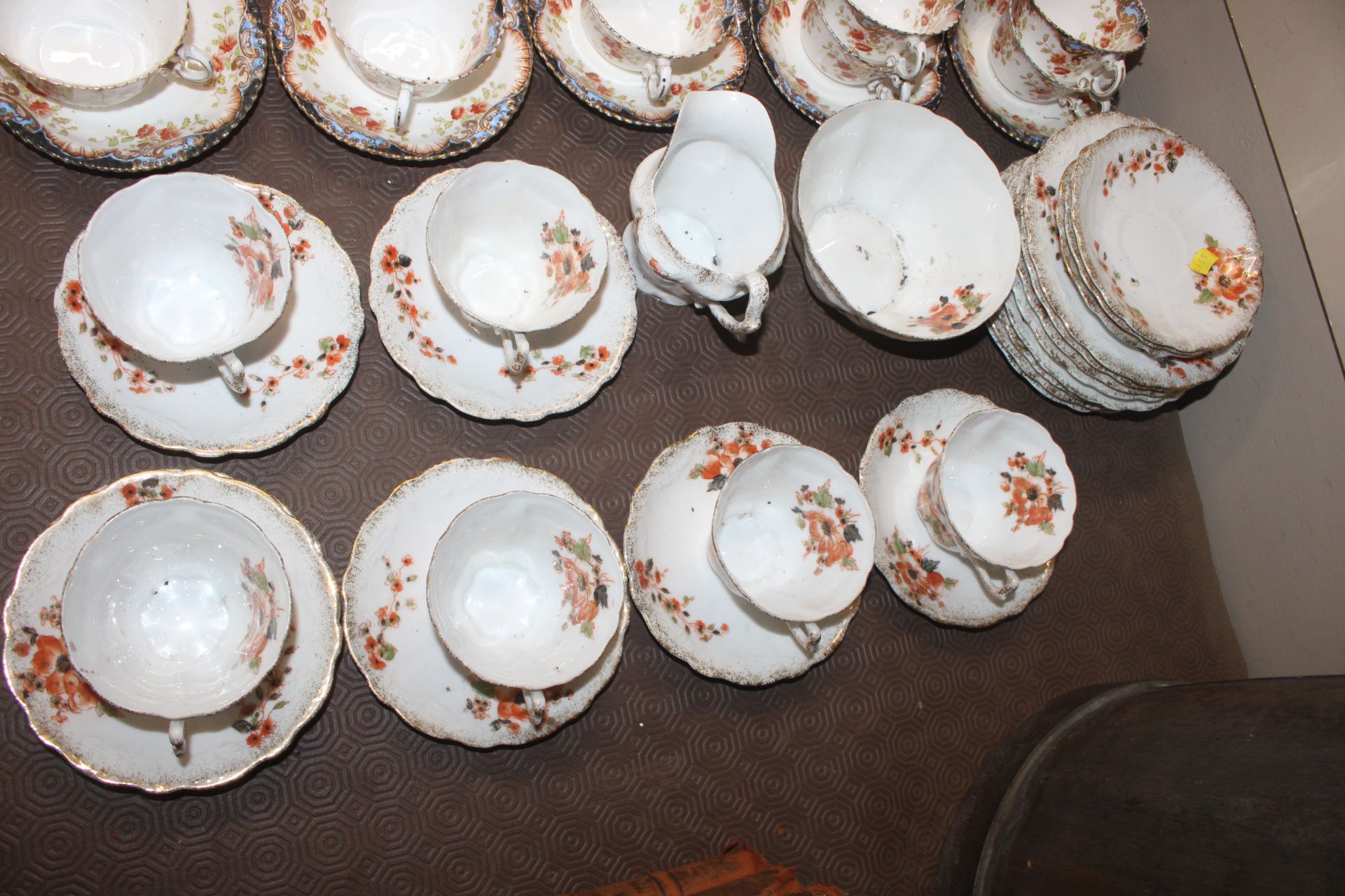 A collection of late Victorian floral pattern tea - Image 2 of 8