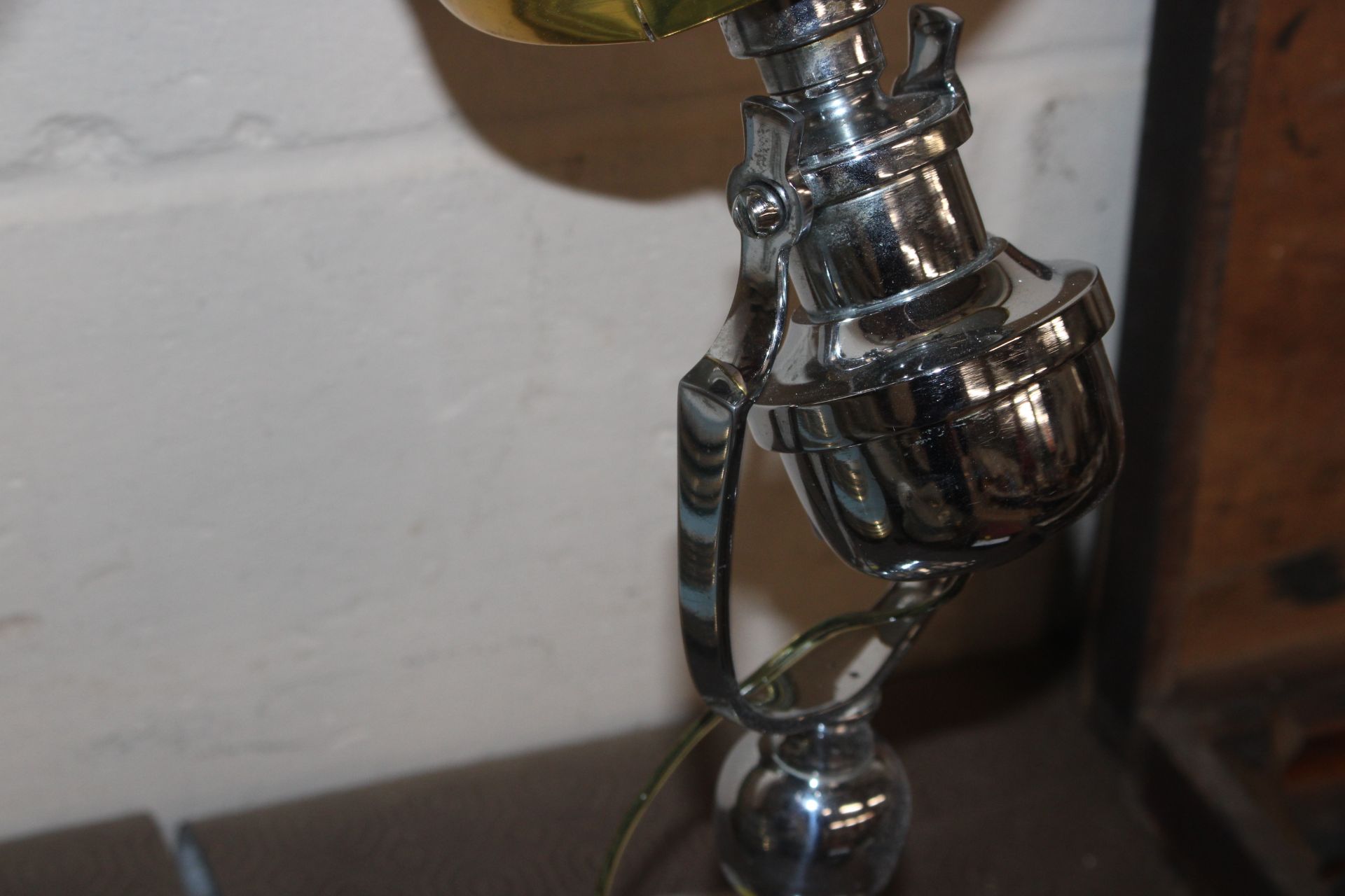 An Art Deco design chrome gimballed table lamp - Image 3 of 3
