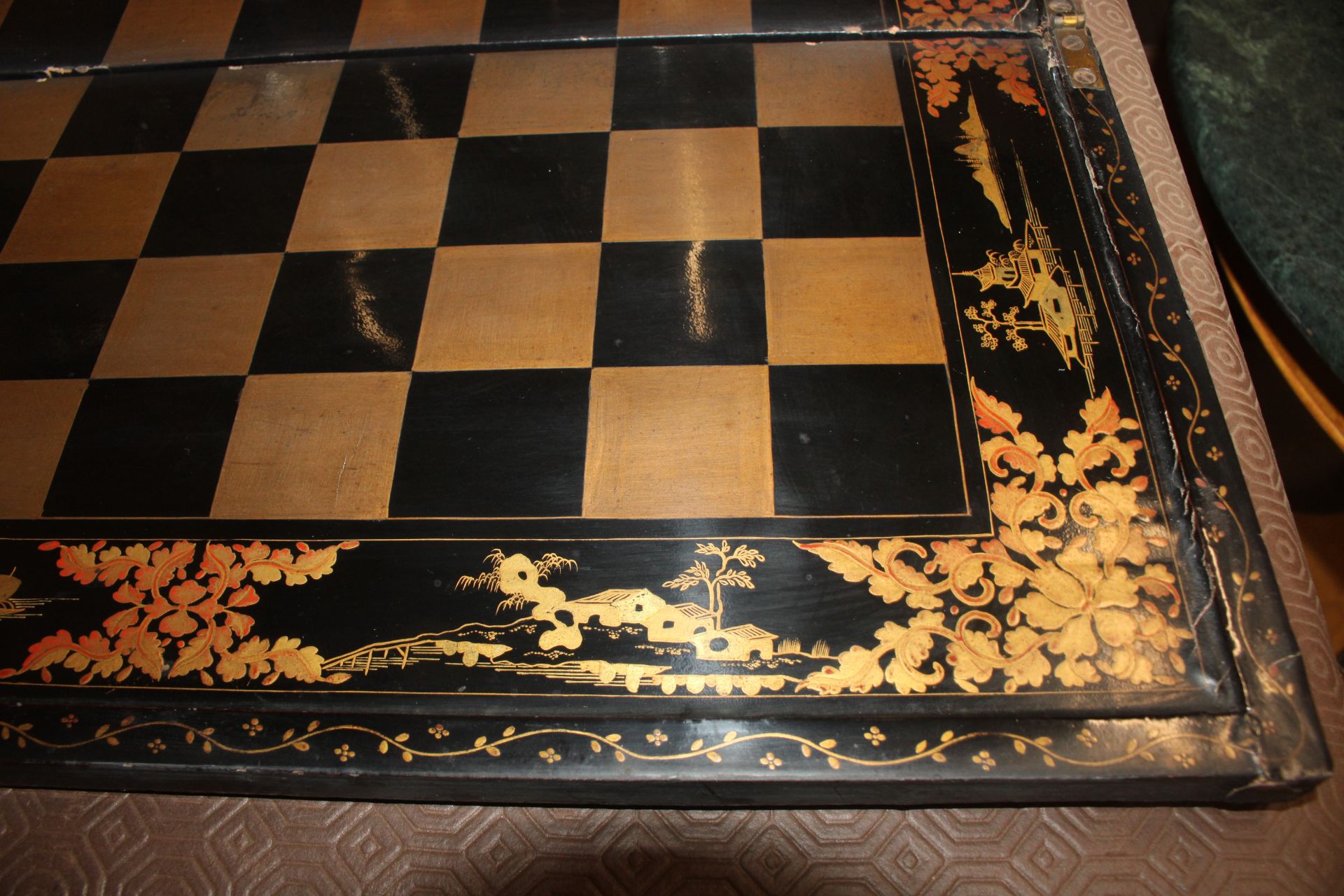 A 19th Century Chinese lacquered folding backgammo - Image 9 of 14
