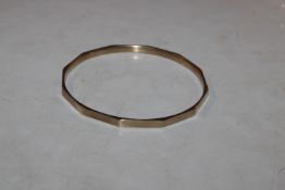 A 9ct gold bangle approx. 16gms