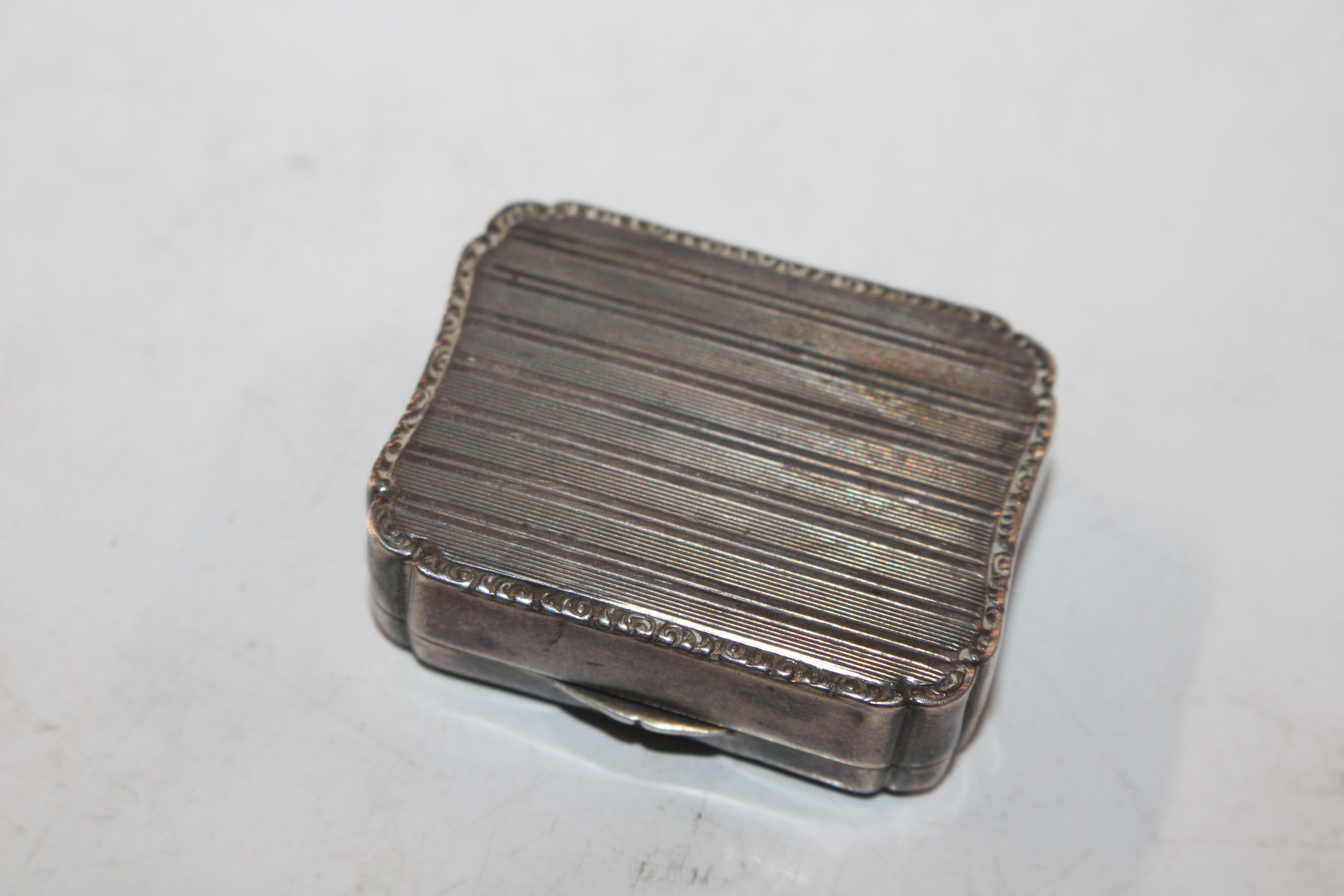A 925 silver box, the lid decorated with blue enam - Image 3 of 5