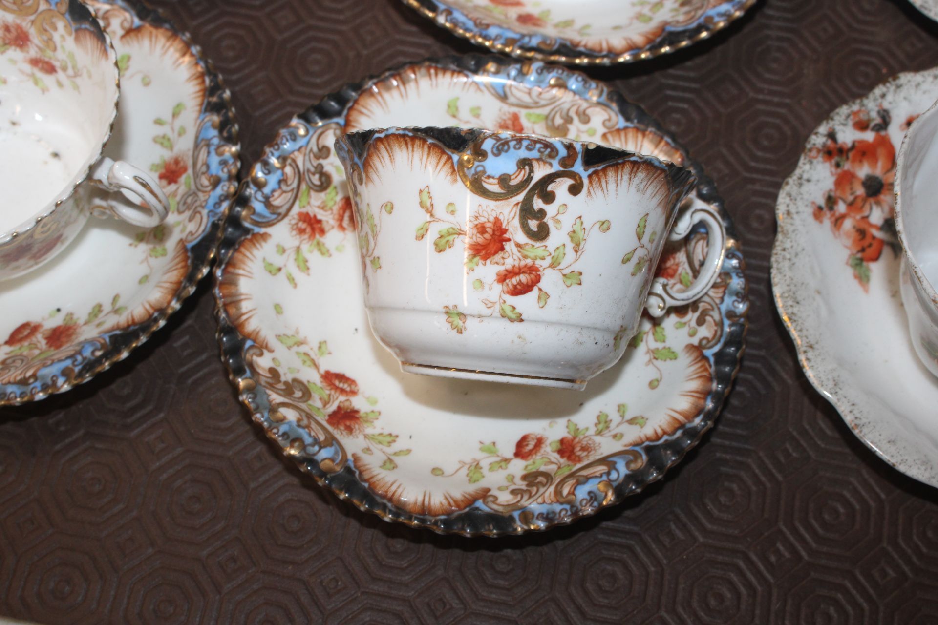 A collection of late Victorian floral pattern tea - Image 7 of 8