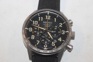 A Seiko Chronograph 10Bar wrist watch No.9N1535