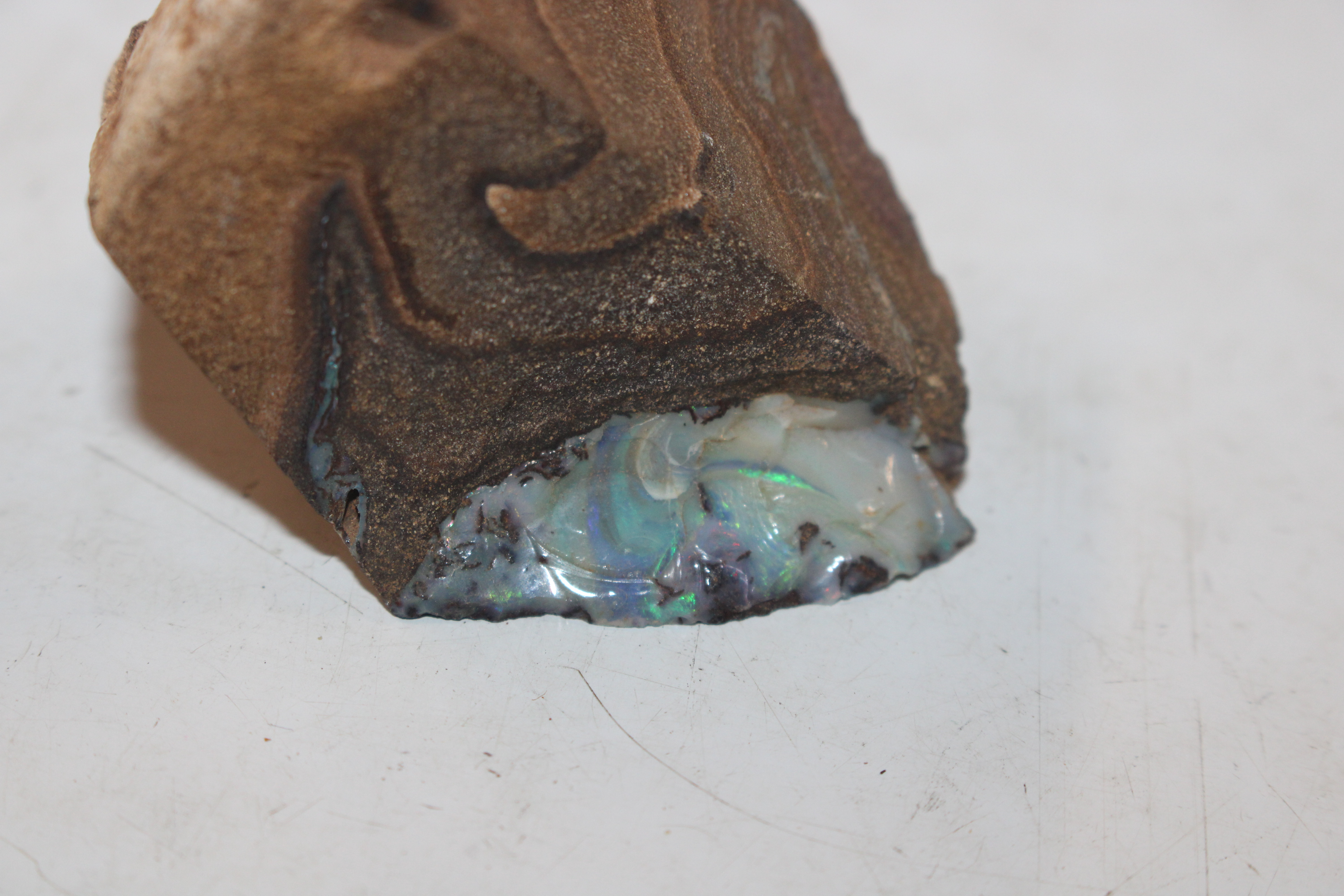 A box containing five pieces of rough Queensland Boulder Rock opal - Image 7 of 17