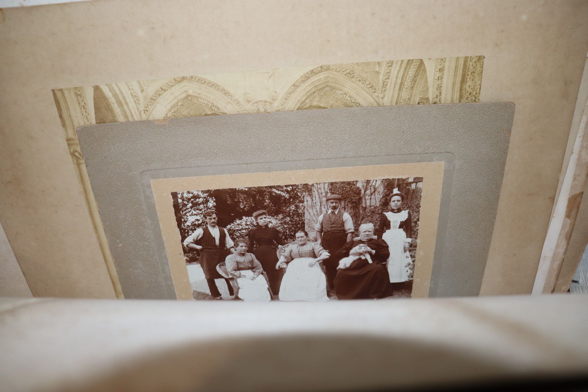 A collection of various vintage photographs - Image 5 of 6