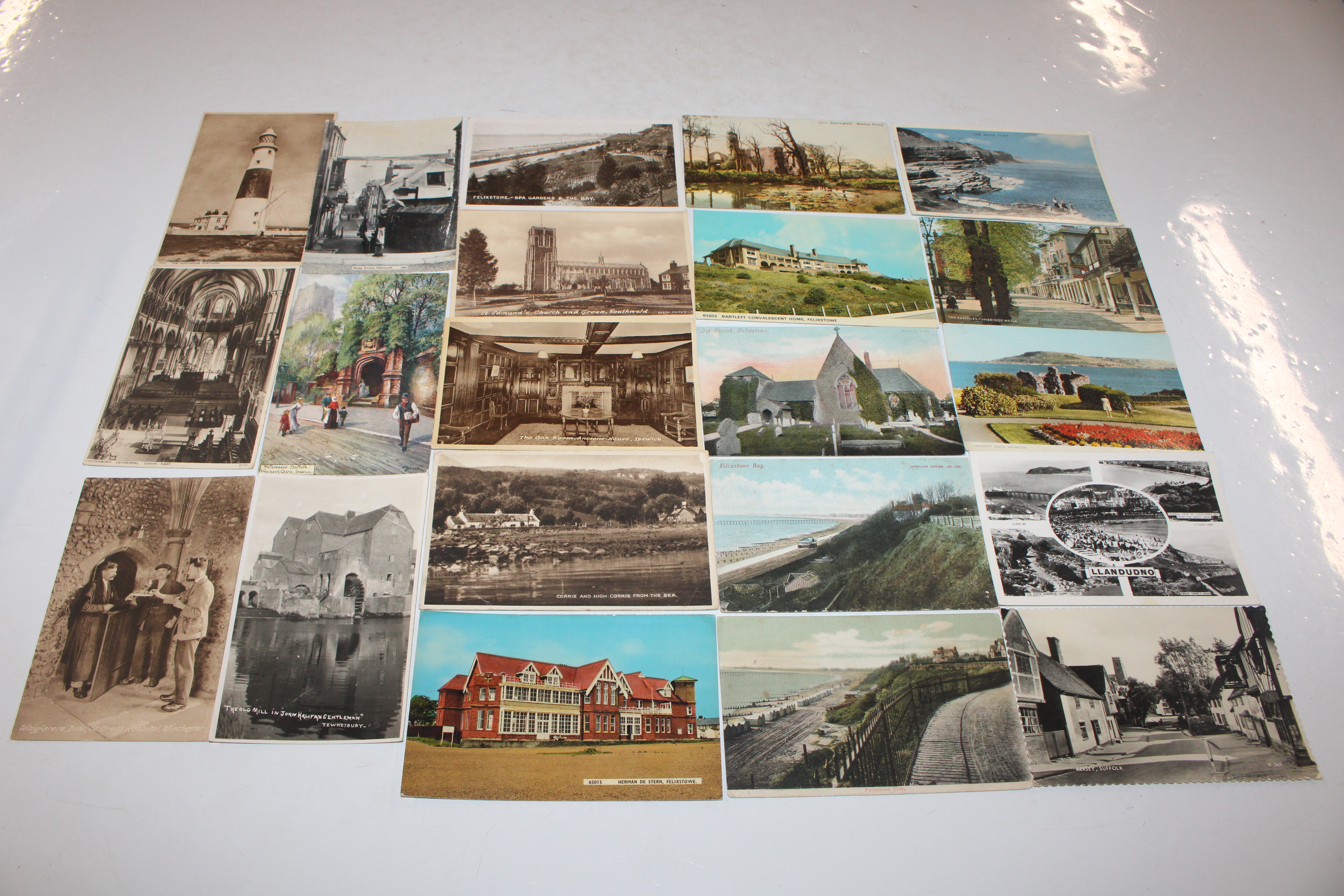 A box of vintage and other post-cards to include s - Image 2 of 3