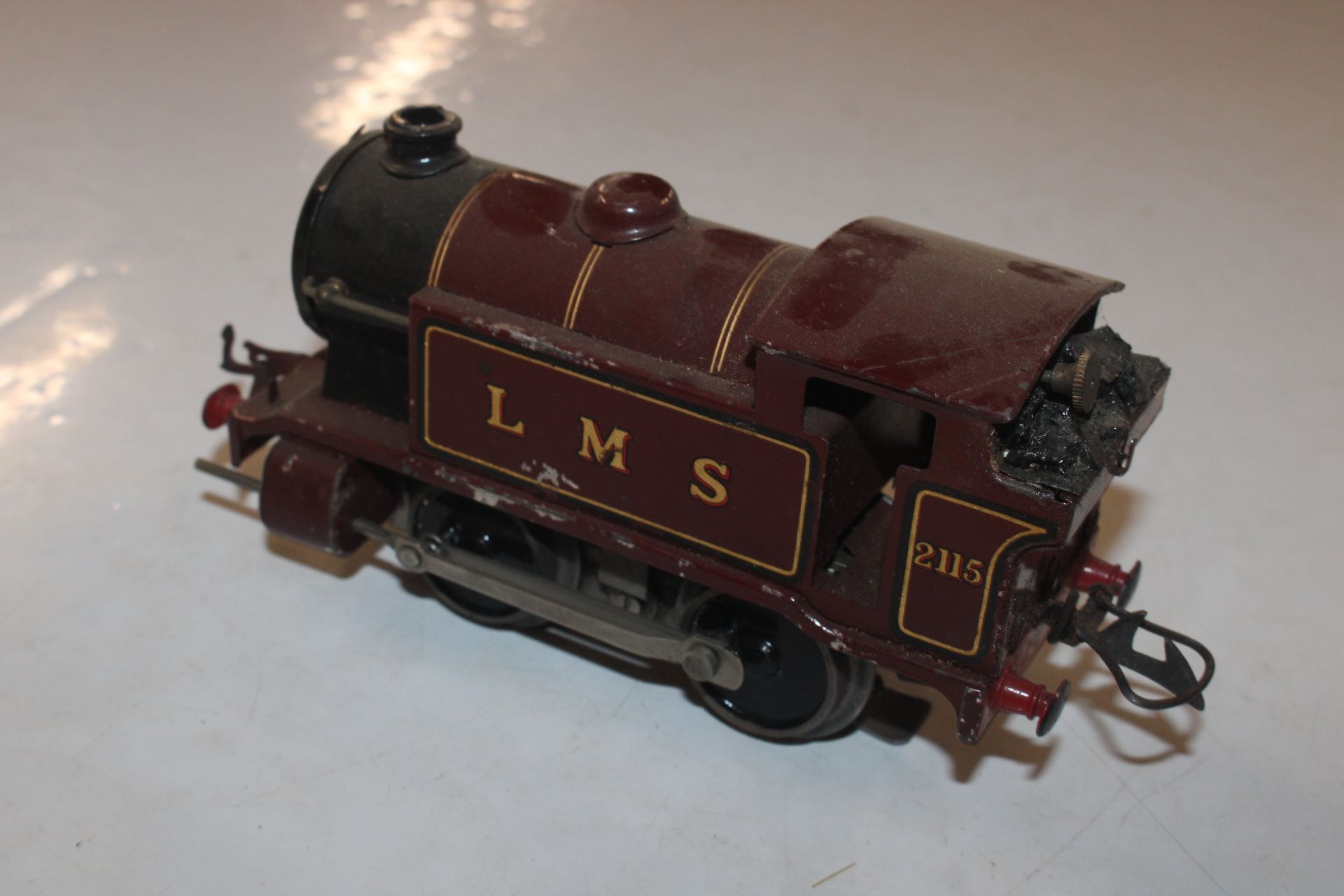 A Hornby O gauge LMS 0-4-0 locomotive No. 2115 in - Image 3 of 6