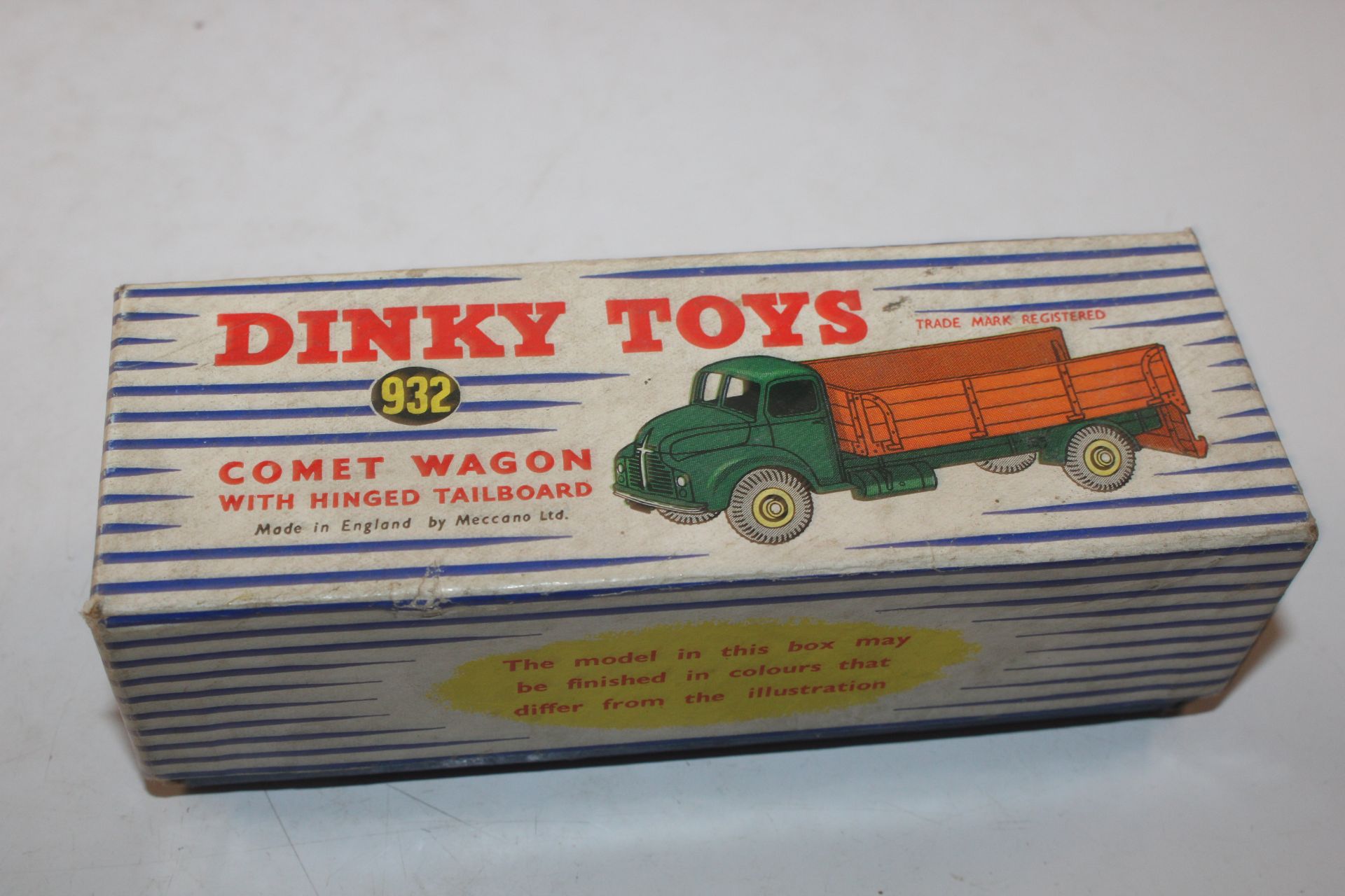 A Dinky Toy 932 comet wagon with hinged tailboard - Image 5 of 8