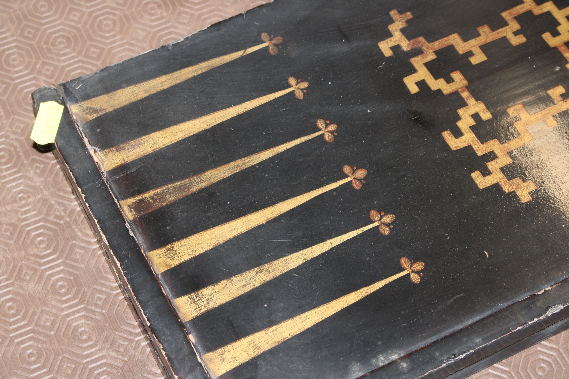 A 19th Century Chinese lacquered folding backgammo - Image 3 of 14