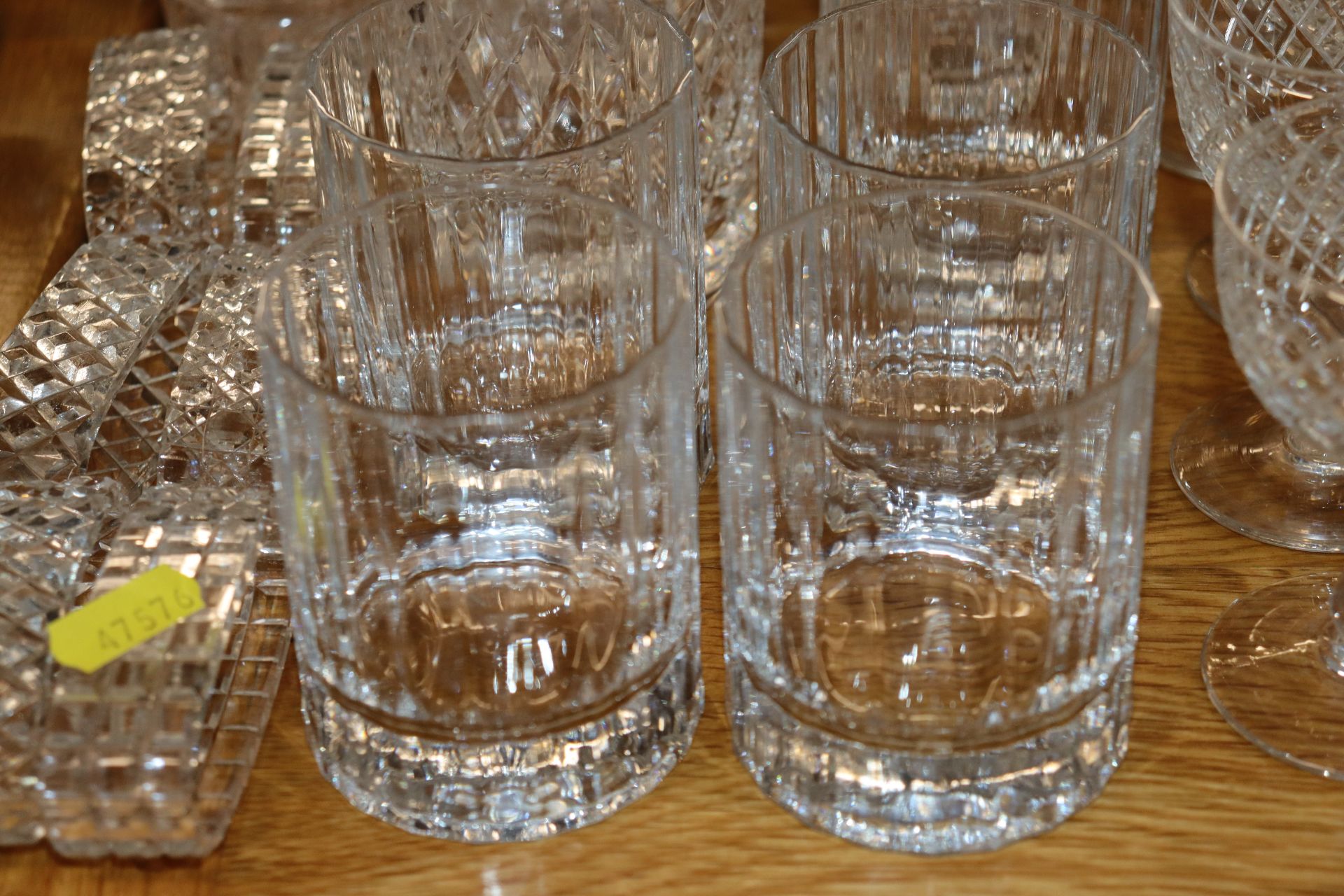 A large quantity of various table and other glassw - Image 2 of 2
