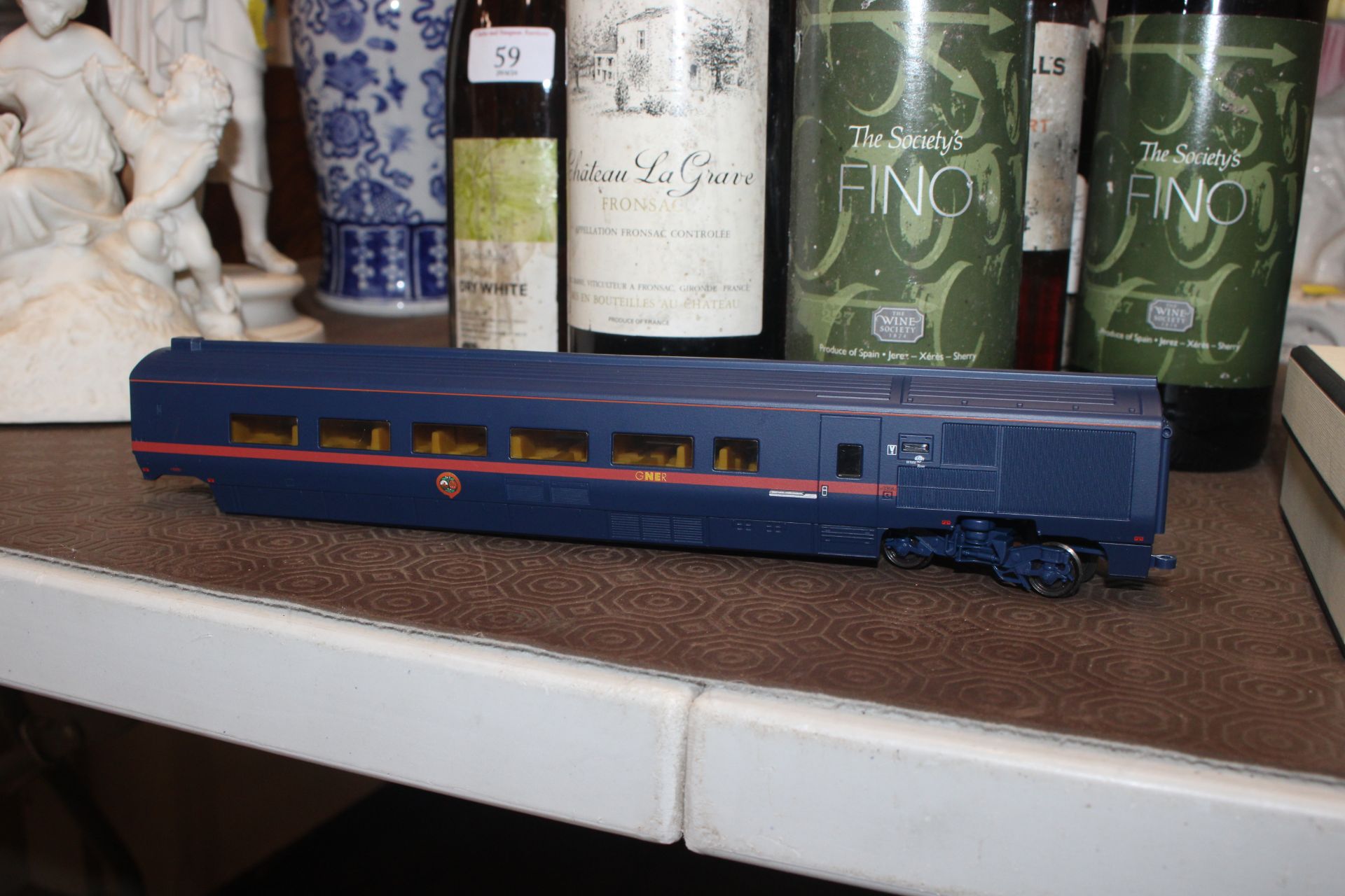 Two Hornby GNER 3306 locomotives; and carriages; and a LMS 6223 locomotive "Princess Alice" and - Image 26 of 34