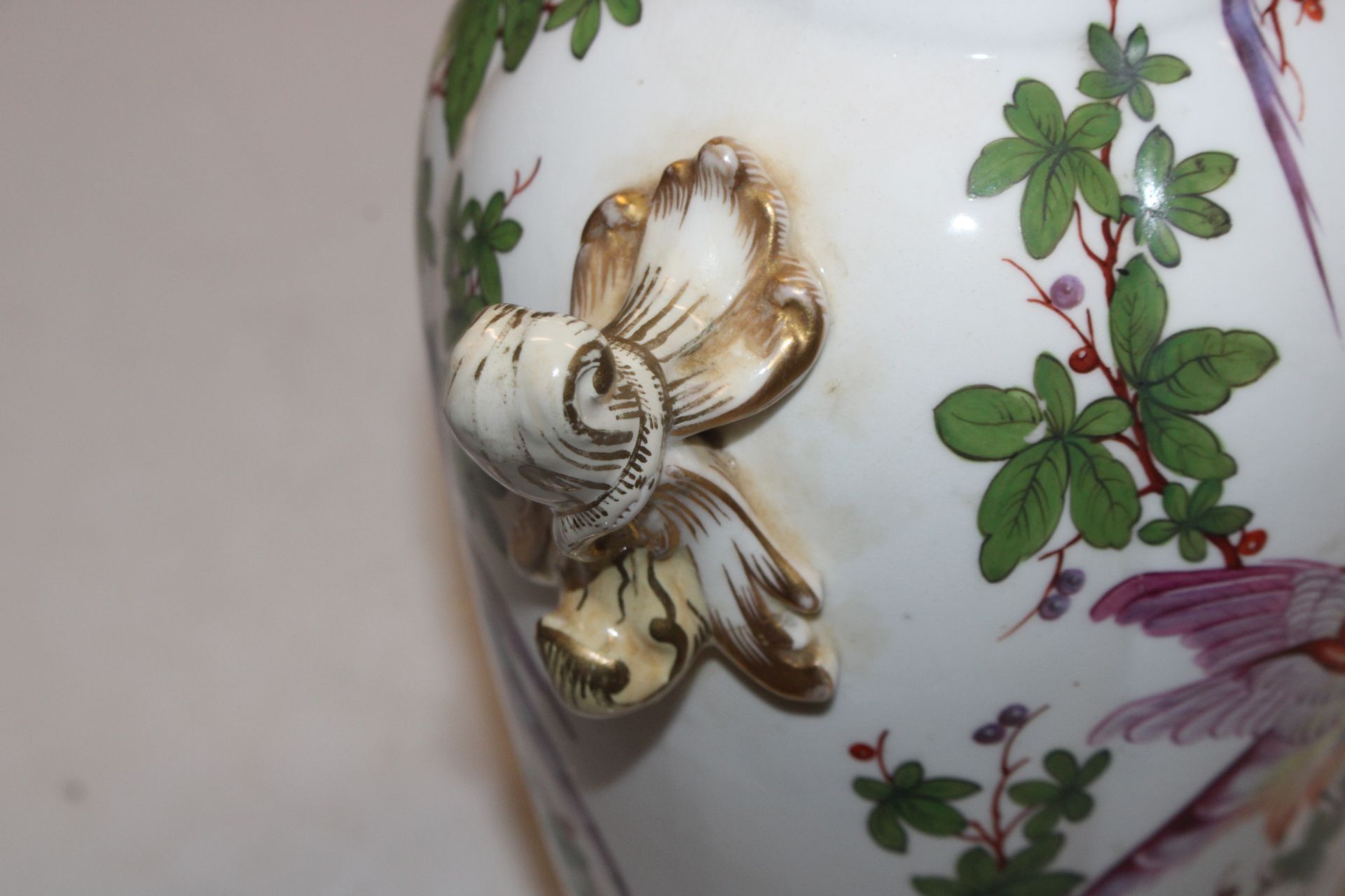 A Chelsea porcelain baluster vase decorated with b - Image 5 of 15