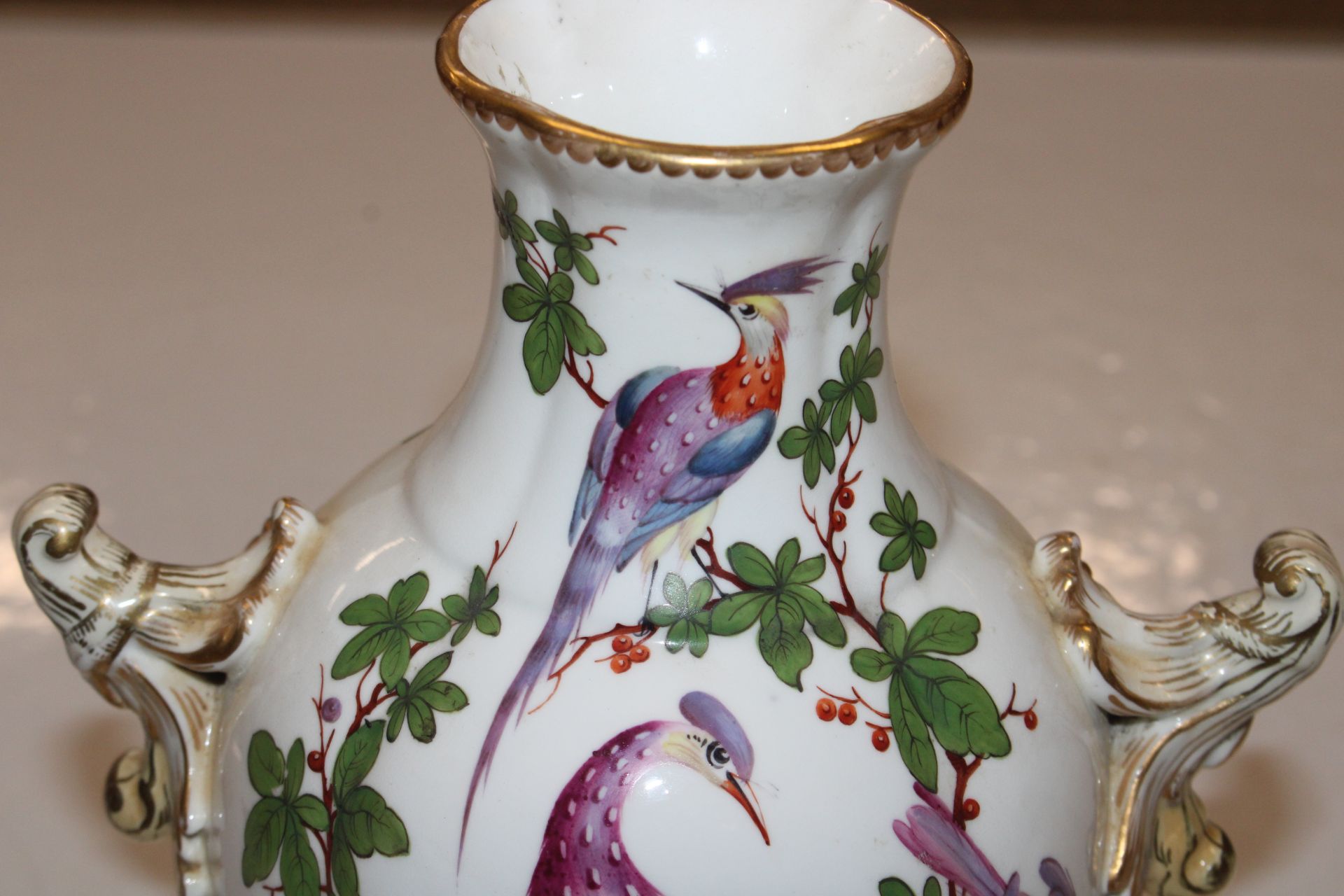 A Chelsea porcelain baluster vase decorated with b - Image 6 of 15