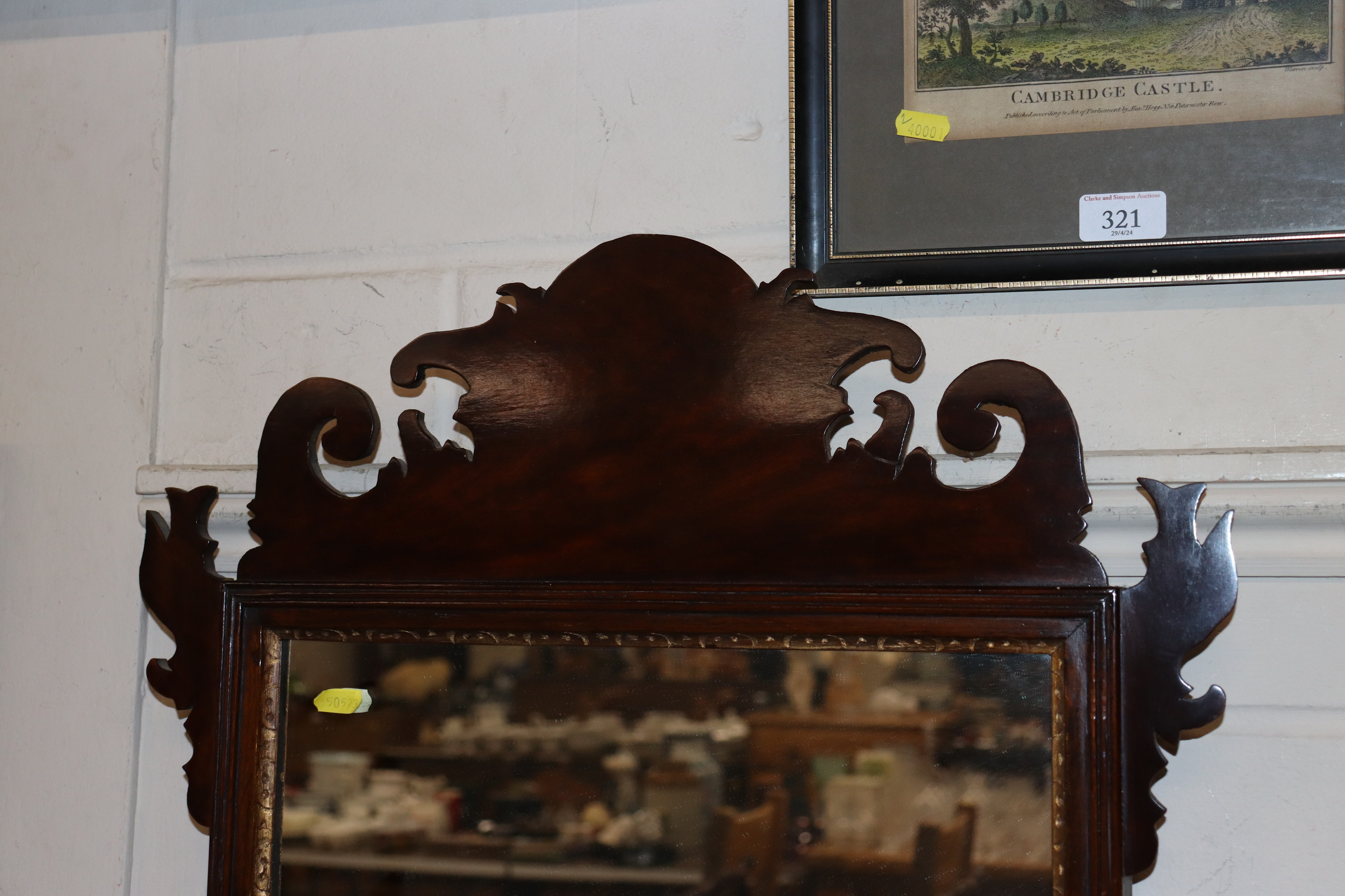 A mahogany Chippendale style fret carved wall mirr - Image 2 of 6