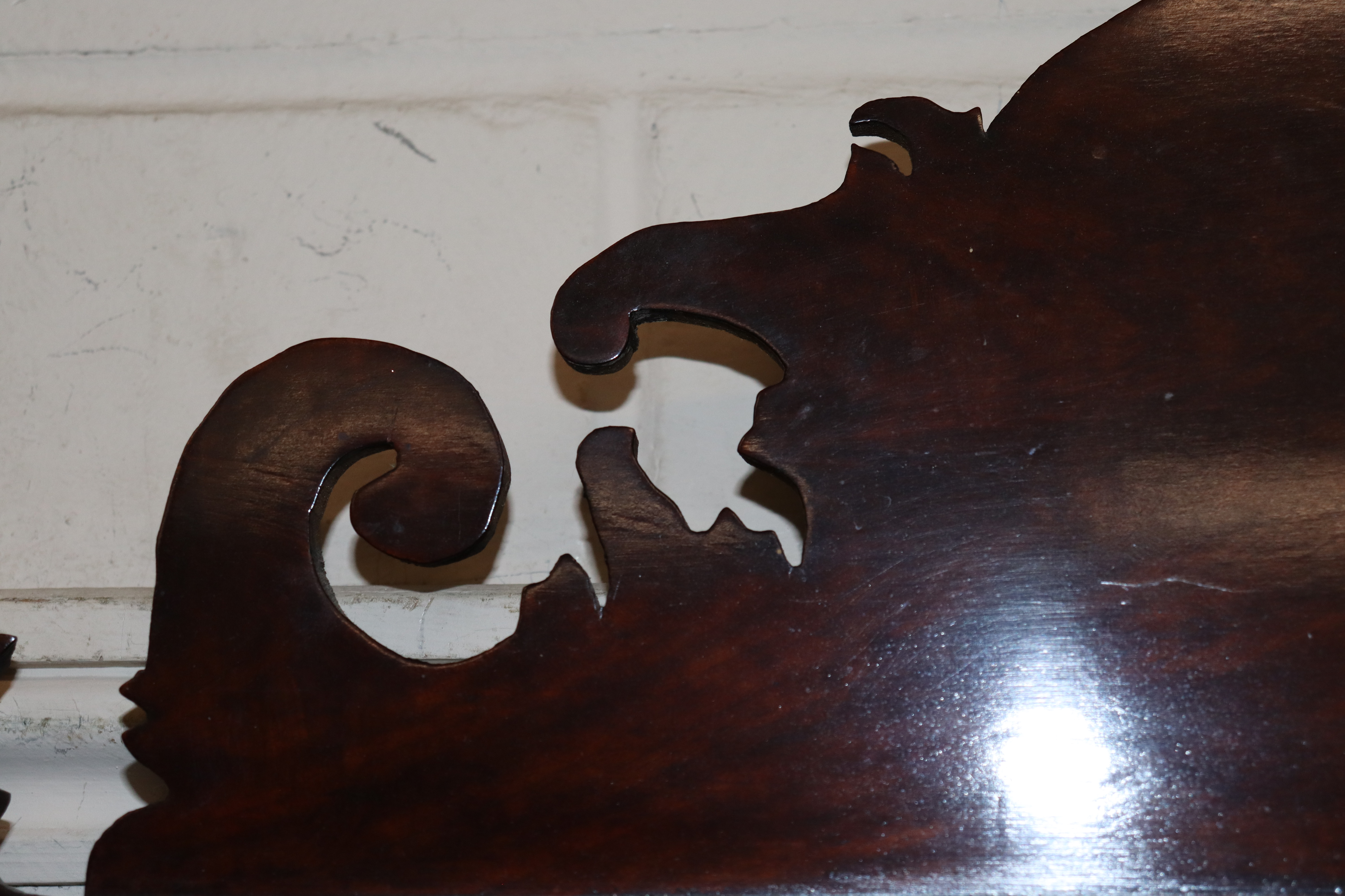 A mahogany Chippendale style fret carved wall mirr - Image 3 of 6