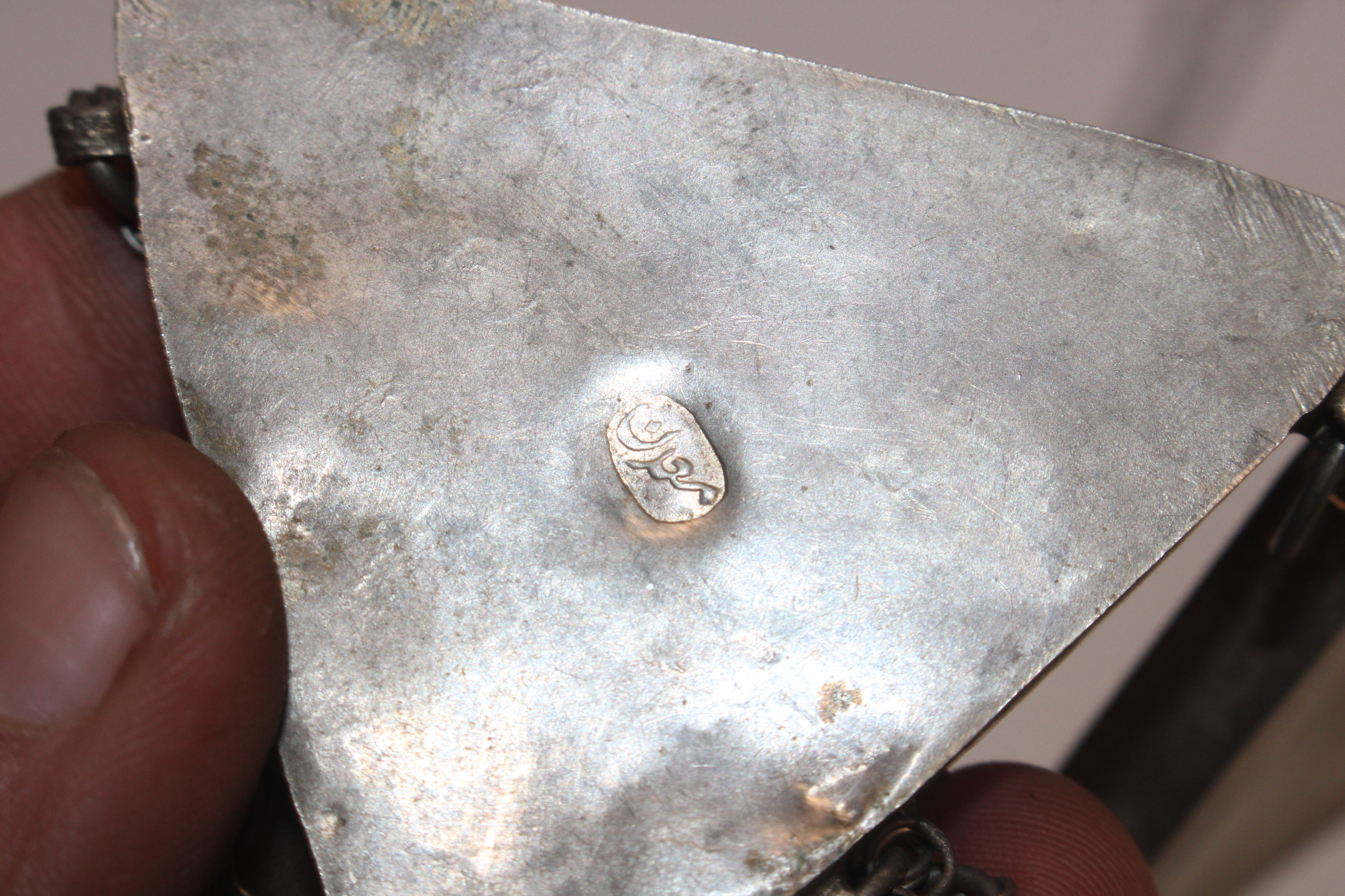 A box containing 9ct gold mounted pendant; a silve - Image 50 of 50