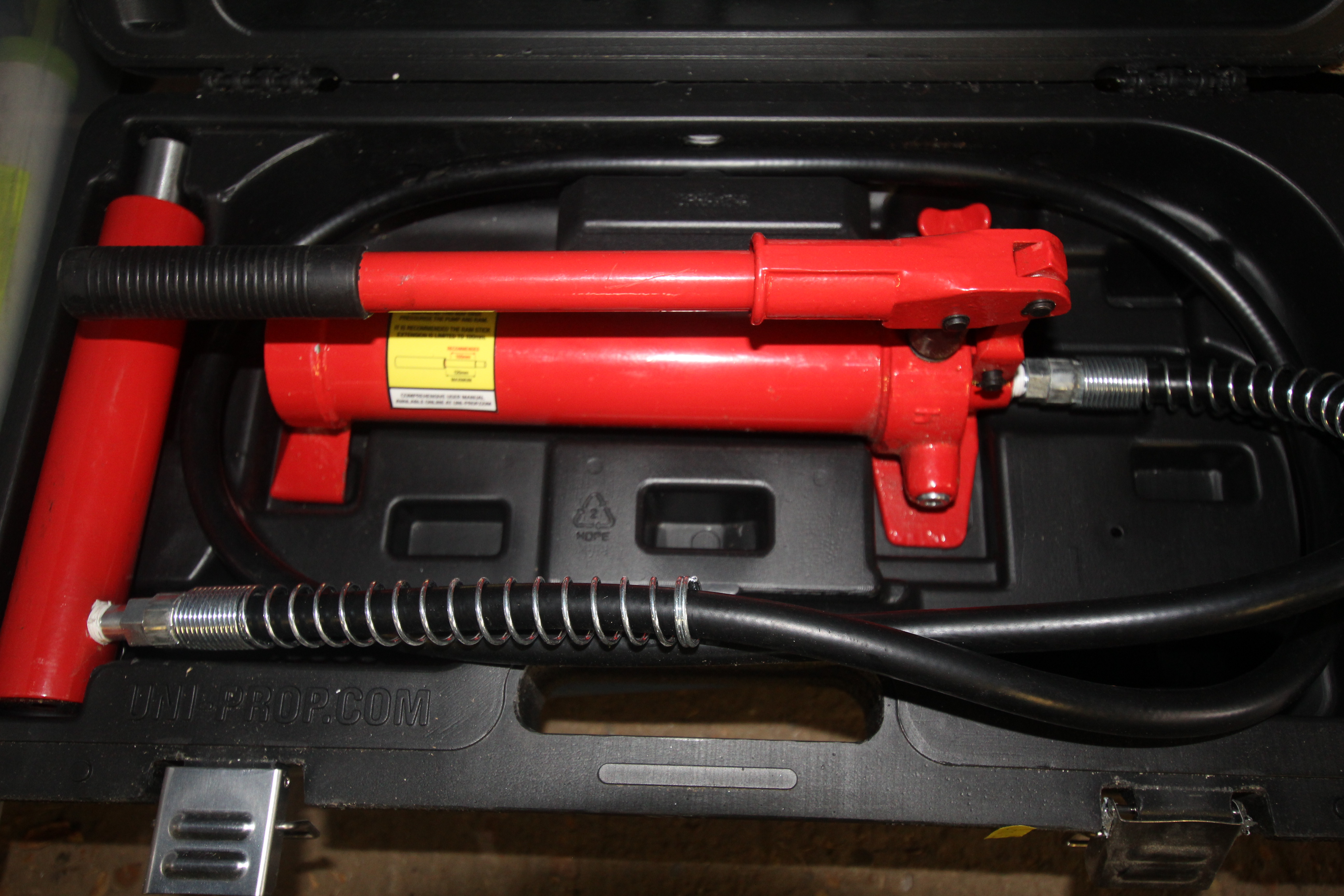 A Uni-Prop hydraulic hand pump ram in fitted plast - Image 2 of 2