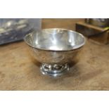 A Birmingham silver pedestal bowl approx. 3oz 101g