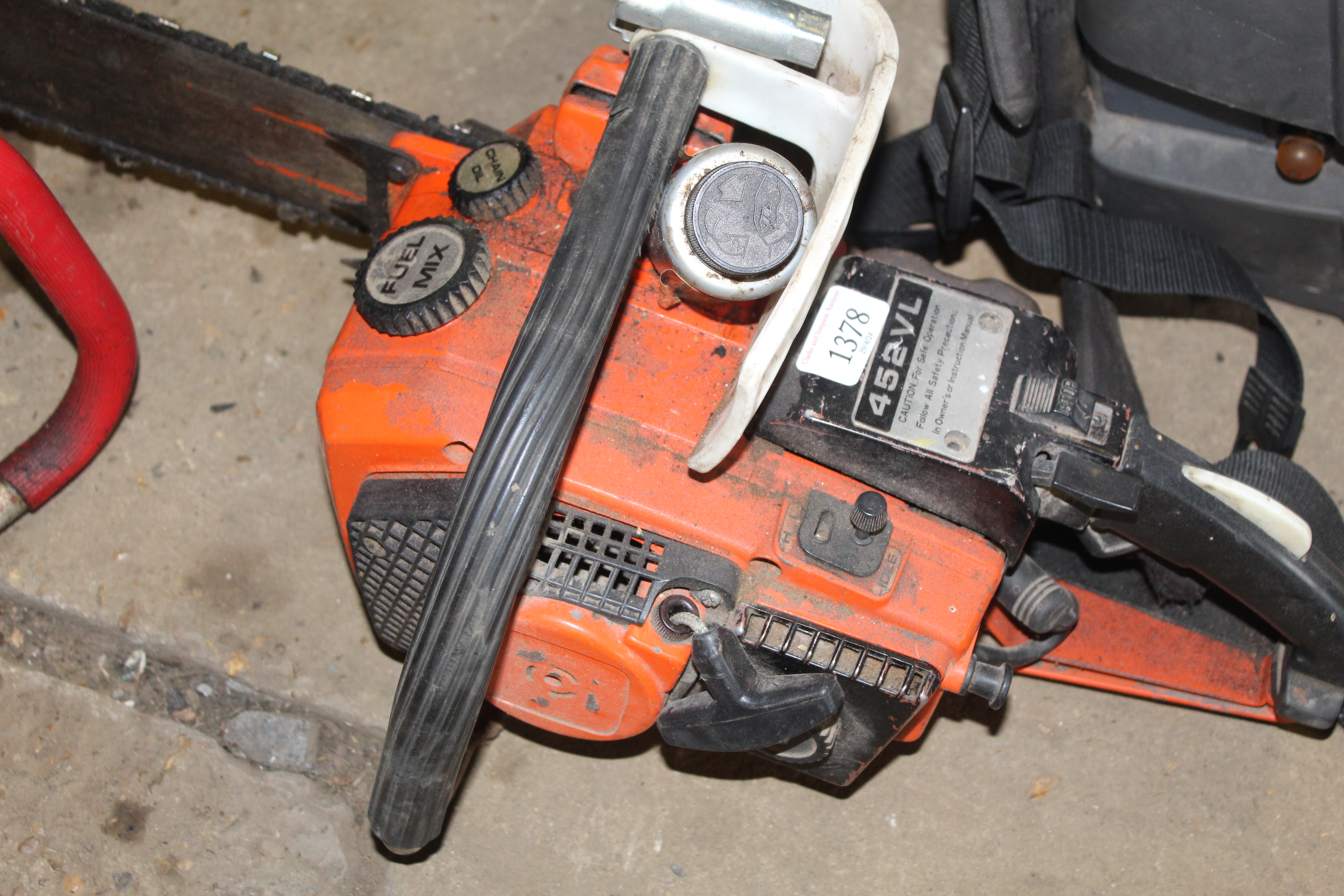 A petrol chainsaw - Image 2 of 3