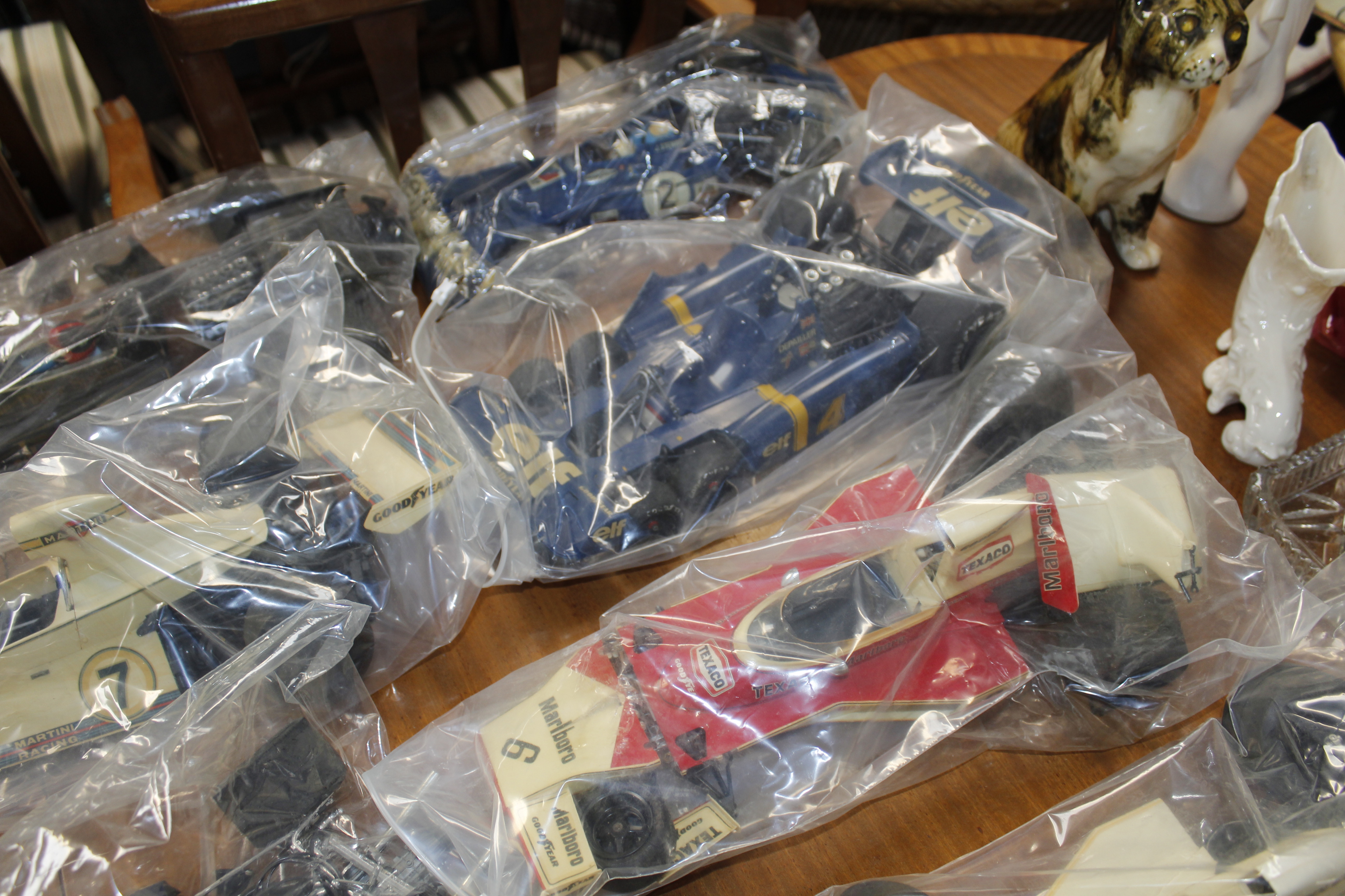 A collection of vintage F1 model cars - Image 2 of 6