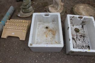A ceramic Shanks butler style sink