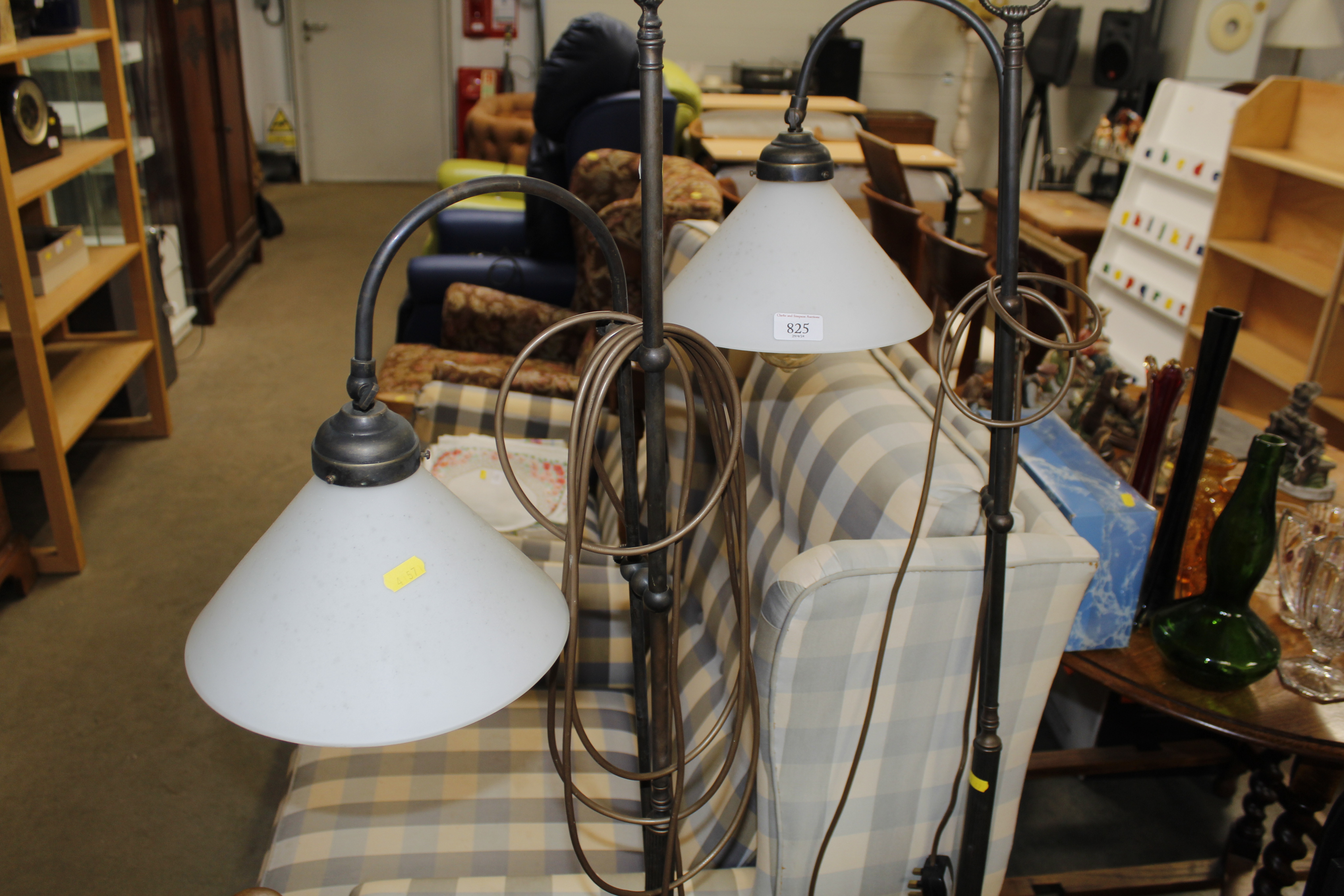 A pair of adjustable reading lights - Image 3 of 3